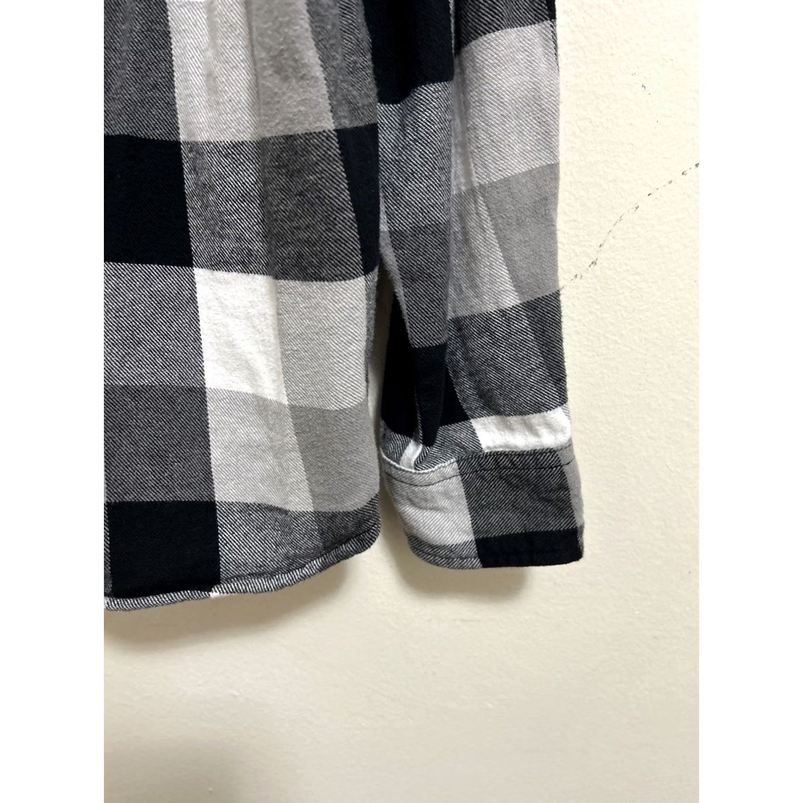 Vintage Woolrich Shirt Mens Medium Black White Plaid Flannel Long Sleeve Button-Down Size US M / EU 48-50 / 2 - 5 Thumbnail