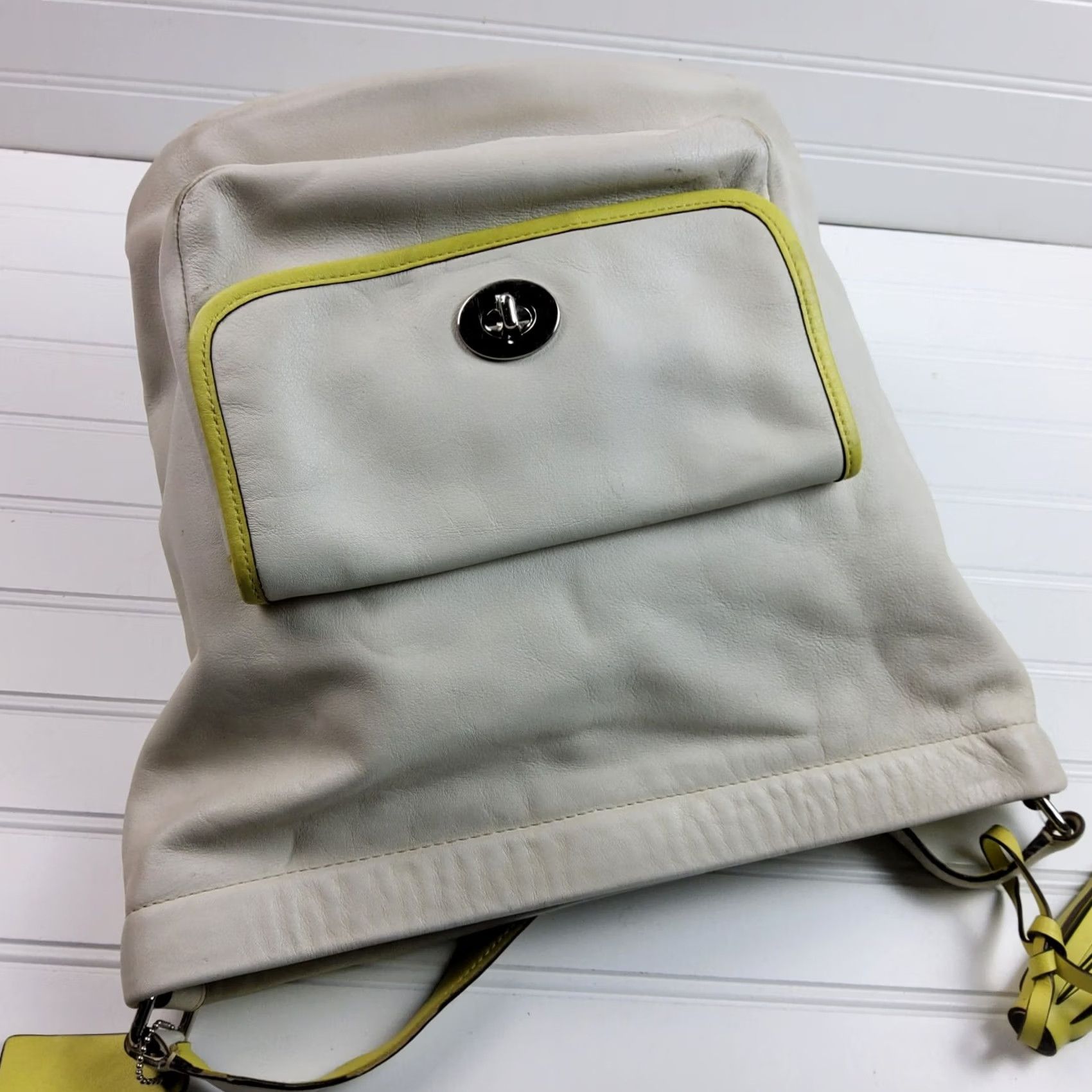 Coach VINTAGE Coach Legacy Archival Two Tone Bucket Bag 22407 Shoulder Handbag Purse Size ONE SIZE - 4 Thumbnail