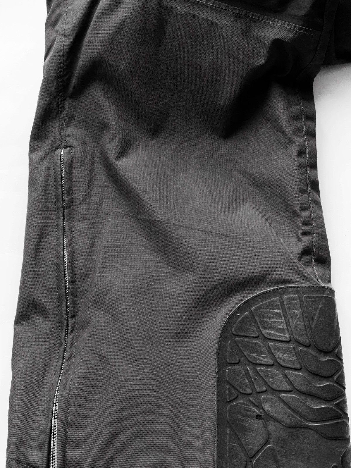 Dainese Dainese Ski Snowboard Pants Gray Red White Vintage Gorcope Size US 31 - 24 Thumbnail