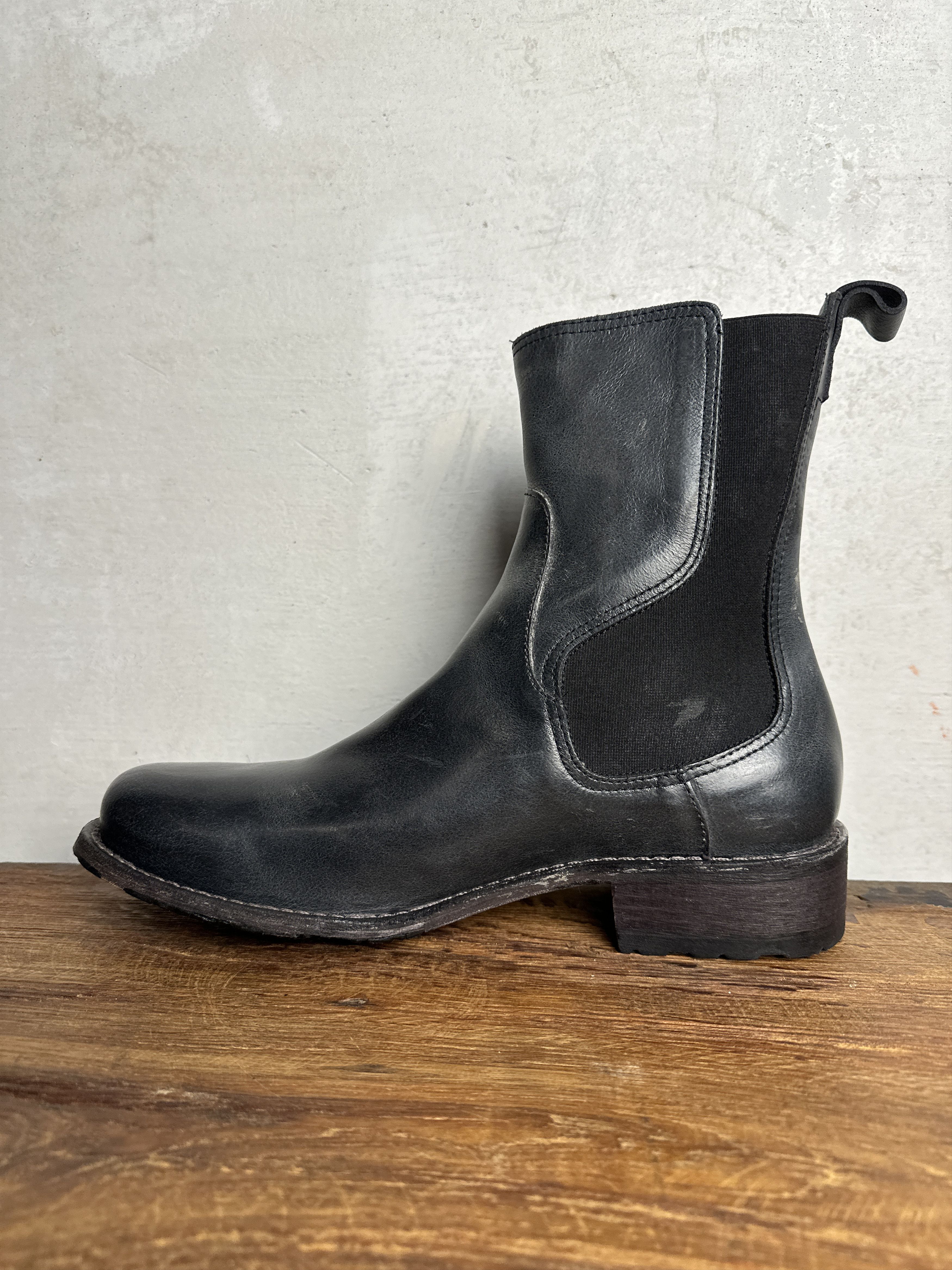 Neil Barrett Neil Barret Black Chelsea Size US 7 / EU 40 - 3 Thumbnail