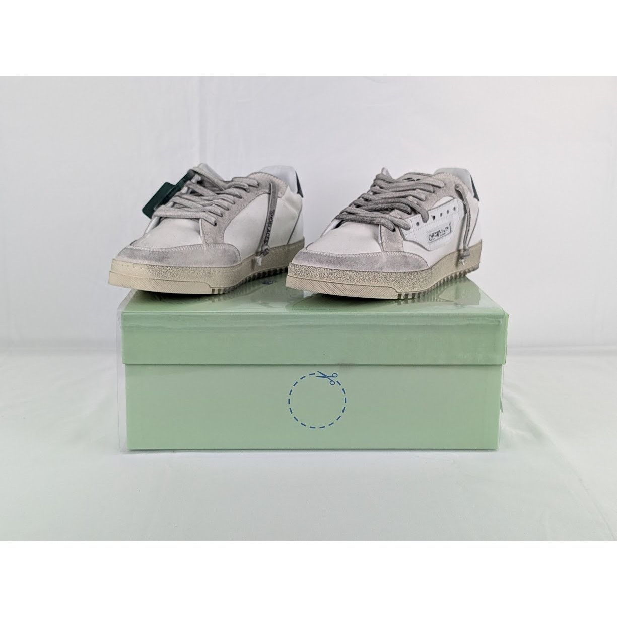 Off-White o1rshd1 Low-Top Sneakers in White Size US 8 / EU 41 - 16 Thumbnail