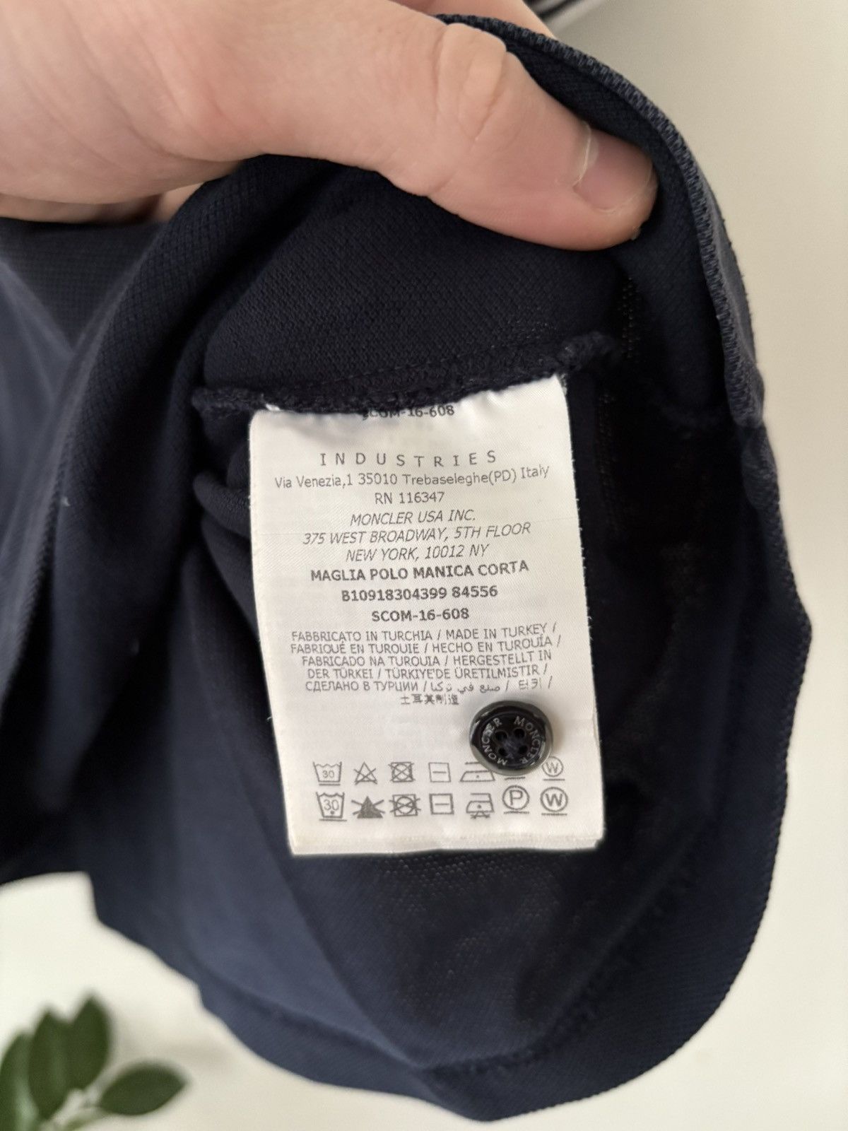 Moncler Moncler Luxury Logo Tshirt Size US XL / EU 56 / 4 - 6 Thumbnail