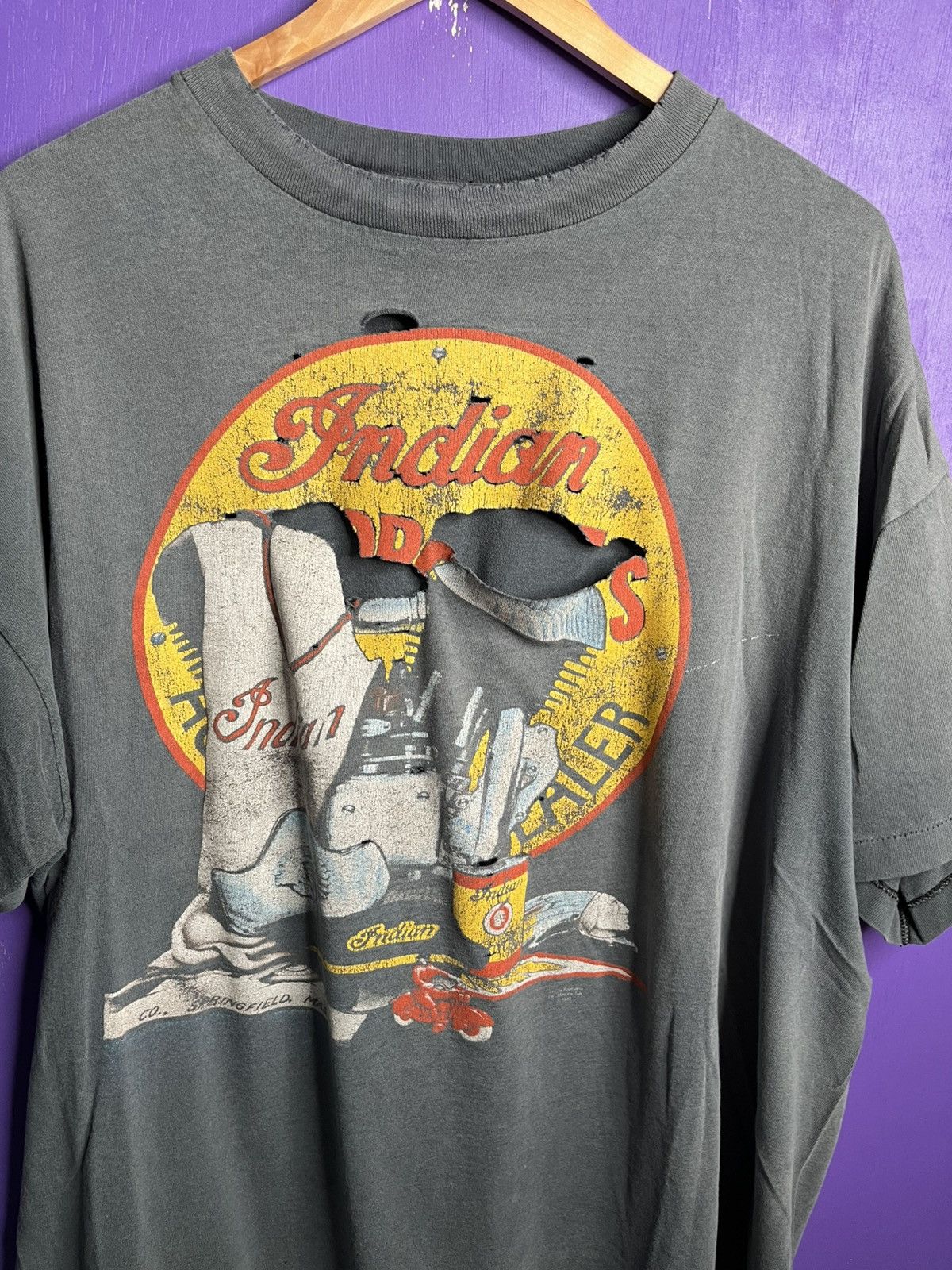 Vintage Vintage 90s Indian motorcycles logo thrashed t-shirt Size US XXL / EU 58 / 5 - 3 Thumbnail