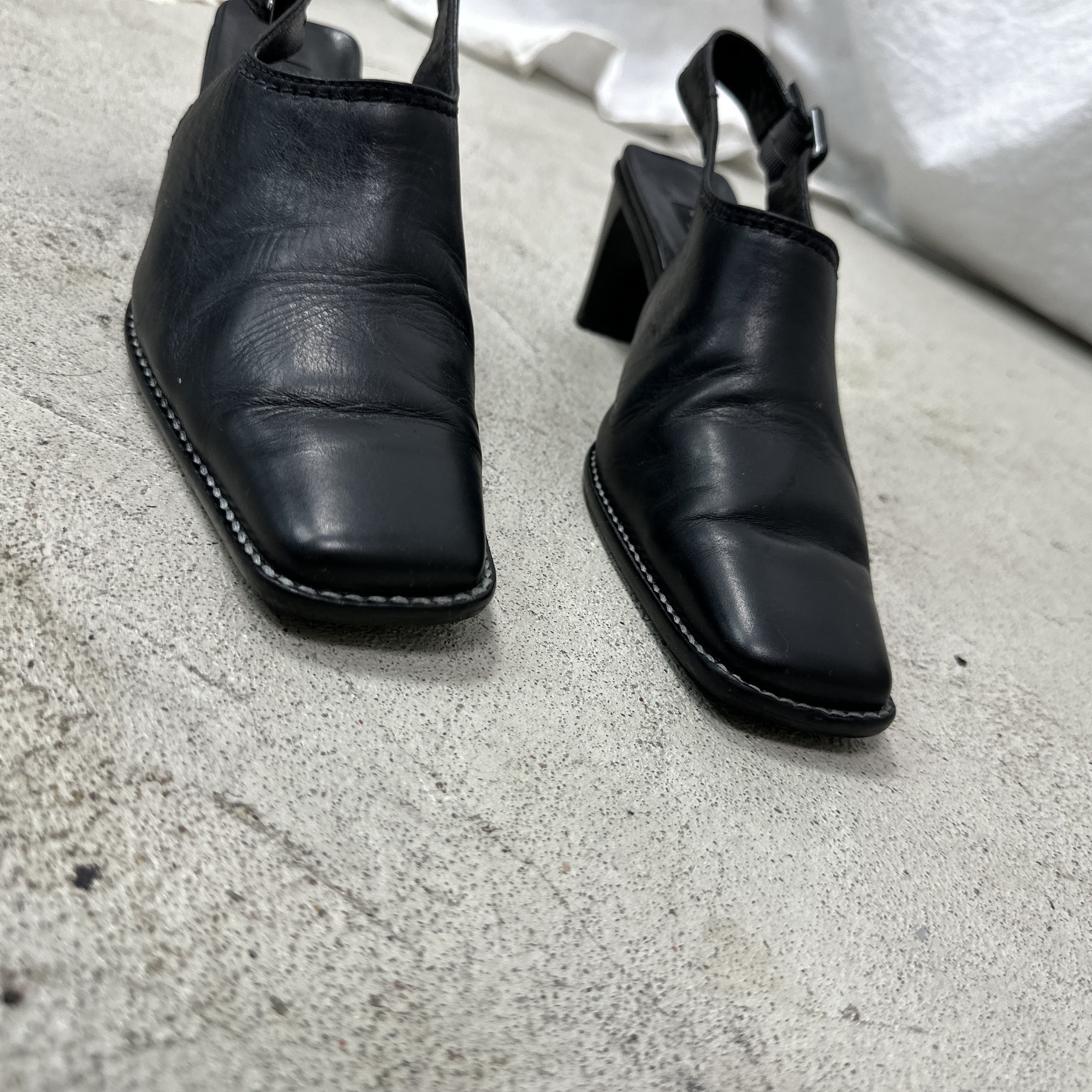 Vintage Vintage Avant Garde Leather Sling Back Square Toe Heels Y2K Size US 9 / IT 39 - 6 Thumbnail