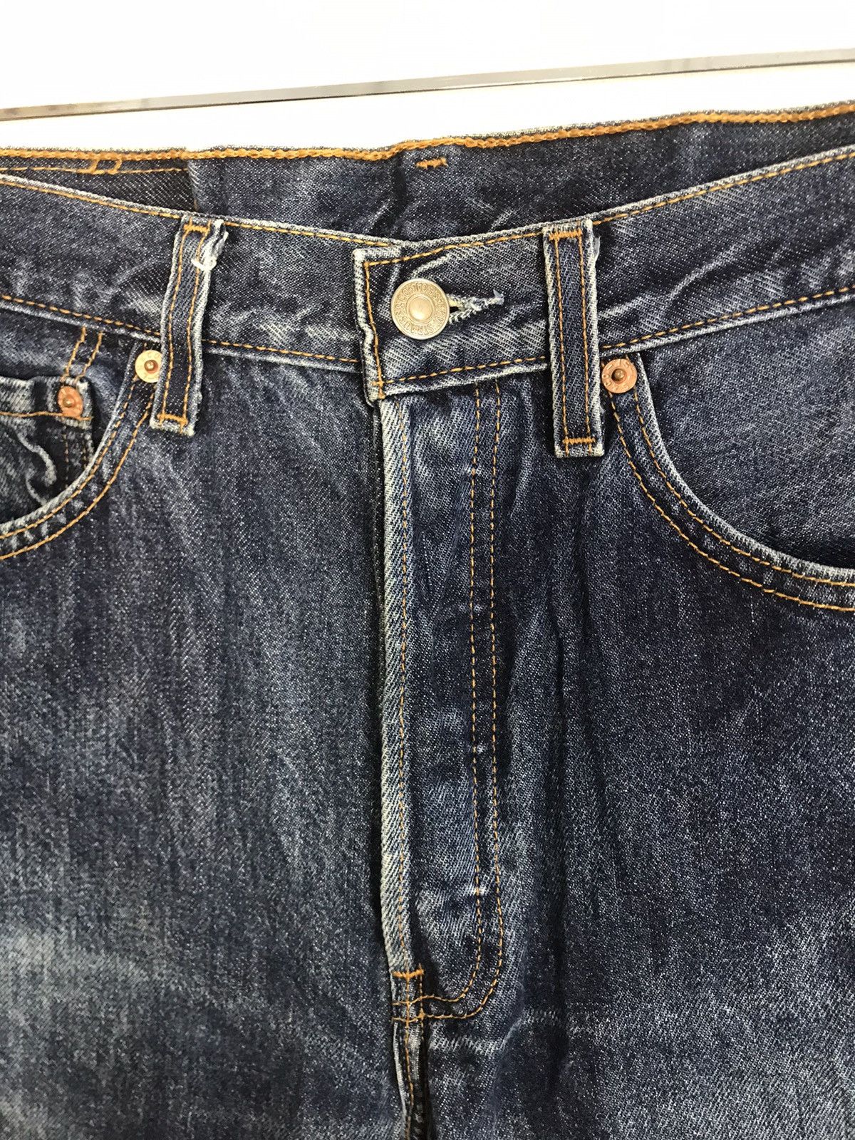 Levi's Vintage Clothing Levi's 90s Lot 501 Indigo Denim Jeans Buttonfly E181 Size US 30 / EU 46 - 5 Thumbnail