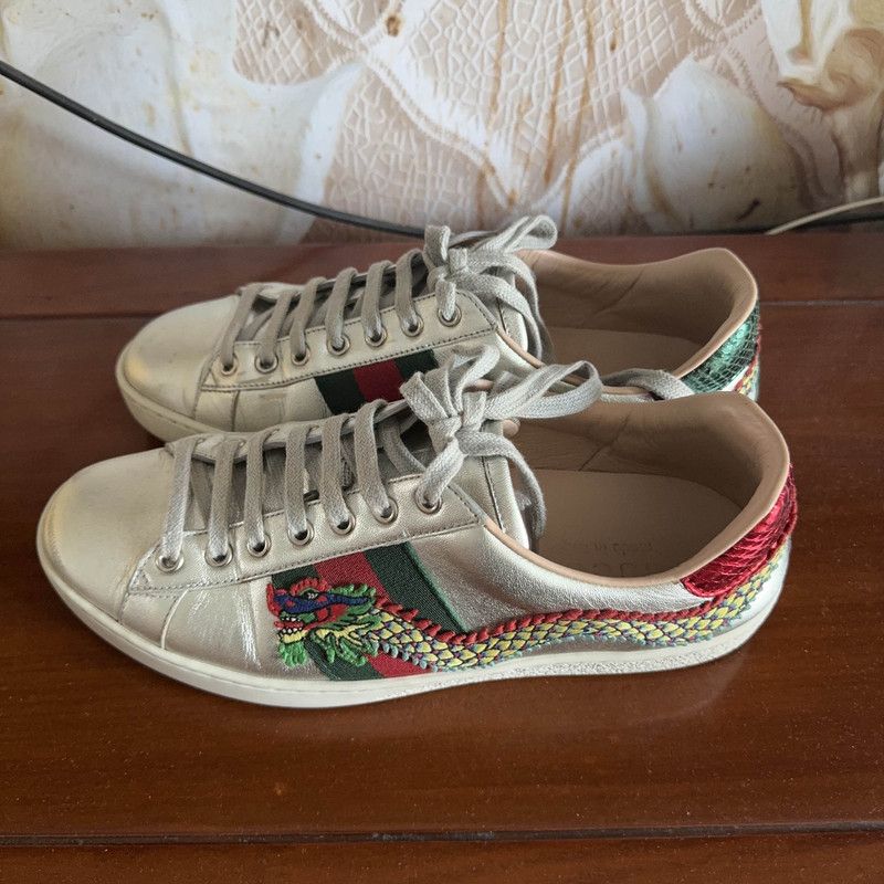 Gucci Gucci Casual Sneakers in Silver with Dragon Design 0079 Size US 7.5 / EU 40-41 - 1 Thumbnail