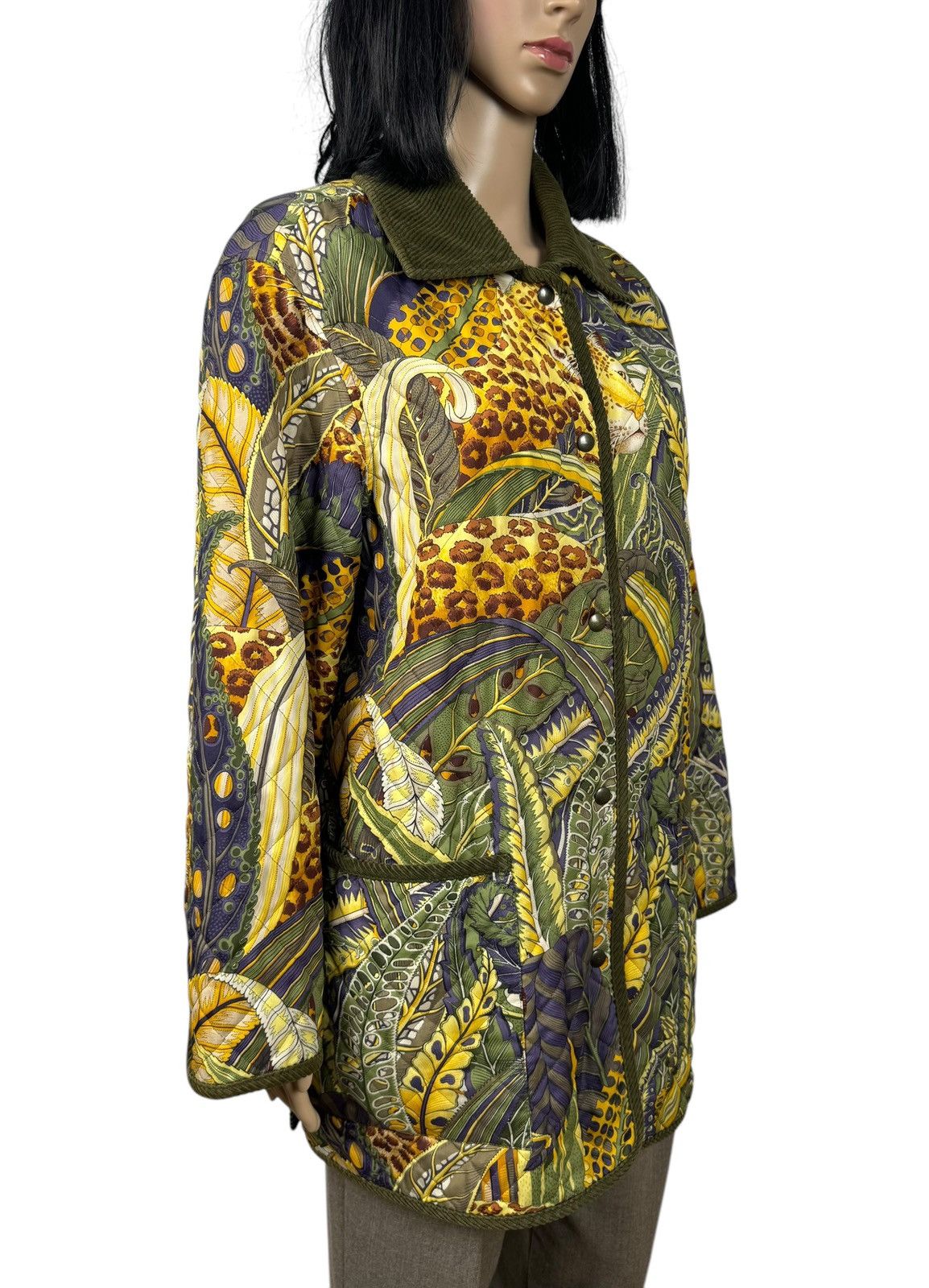 Salvatore Ferragamo × Vintage Rare Salvatore Ferragamo Wildlife Printed Jacket Quilted Size ONE SIZE - 3 Thumbnail