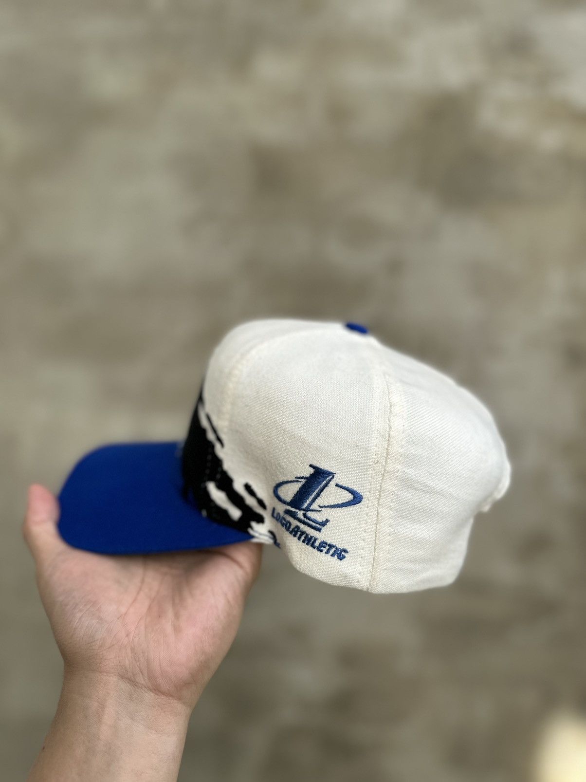 Logo Athletic × Sports Specialties × Vintage Indianapolis Colts Logo Athletic Splash Snapback Hat Size ONE SIZE - 3 Thumbnail