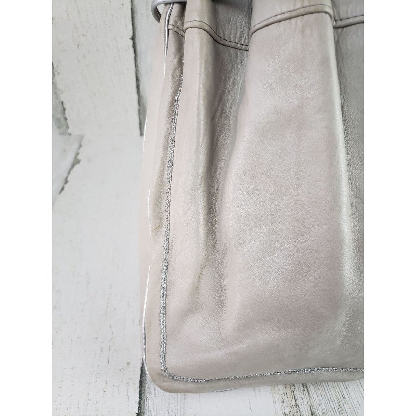 Other Lasso Gray Silver Drawstring Hobo Bag Shoulder Bag Purse Size ONE SIZE - 6 Thumbnail