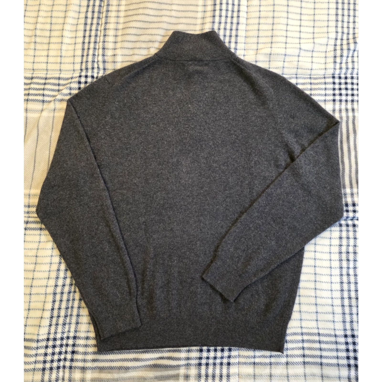Jos. A. Bank VINTAGE Jos. A. Bank Travelers Collection 100% Cashmere 1/4 Sweater Charcoal Gray Medium Size US M / EU 48-50 / 2 - 3 Thumbnail