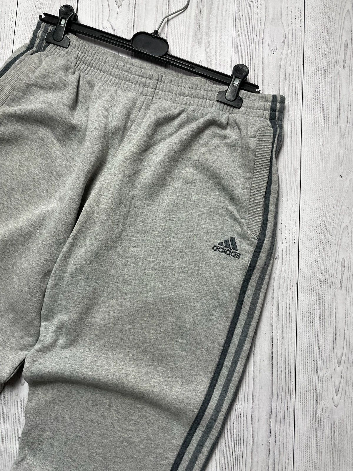 Adidas × Vintage Vintage adidas essentials performance size L striped Size US 34 / EU 50 - 2 Thumbnail