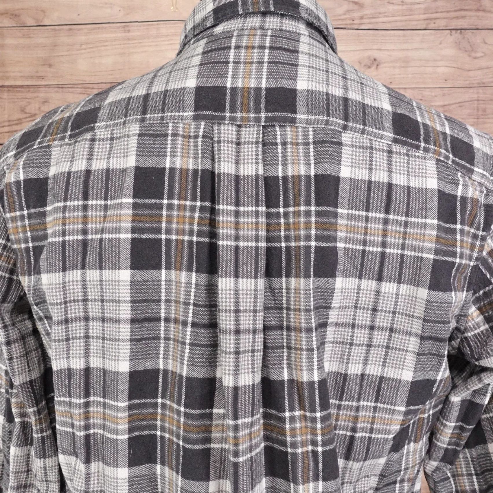Eddie Bauer Eddie Bauer Men's Flannel Shirt Medium Gray Black Plaid Casual Long Sleeve Button-Down Size US M / EU 48-50 / 2 - 6 Thumbnail
