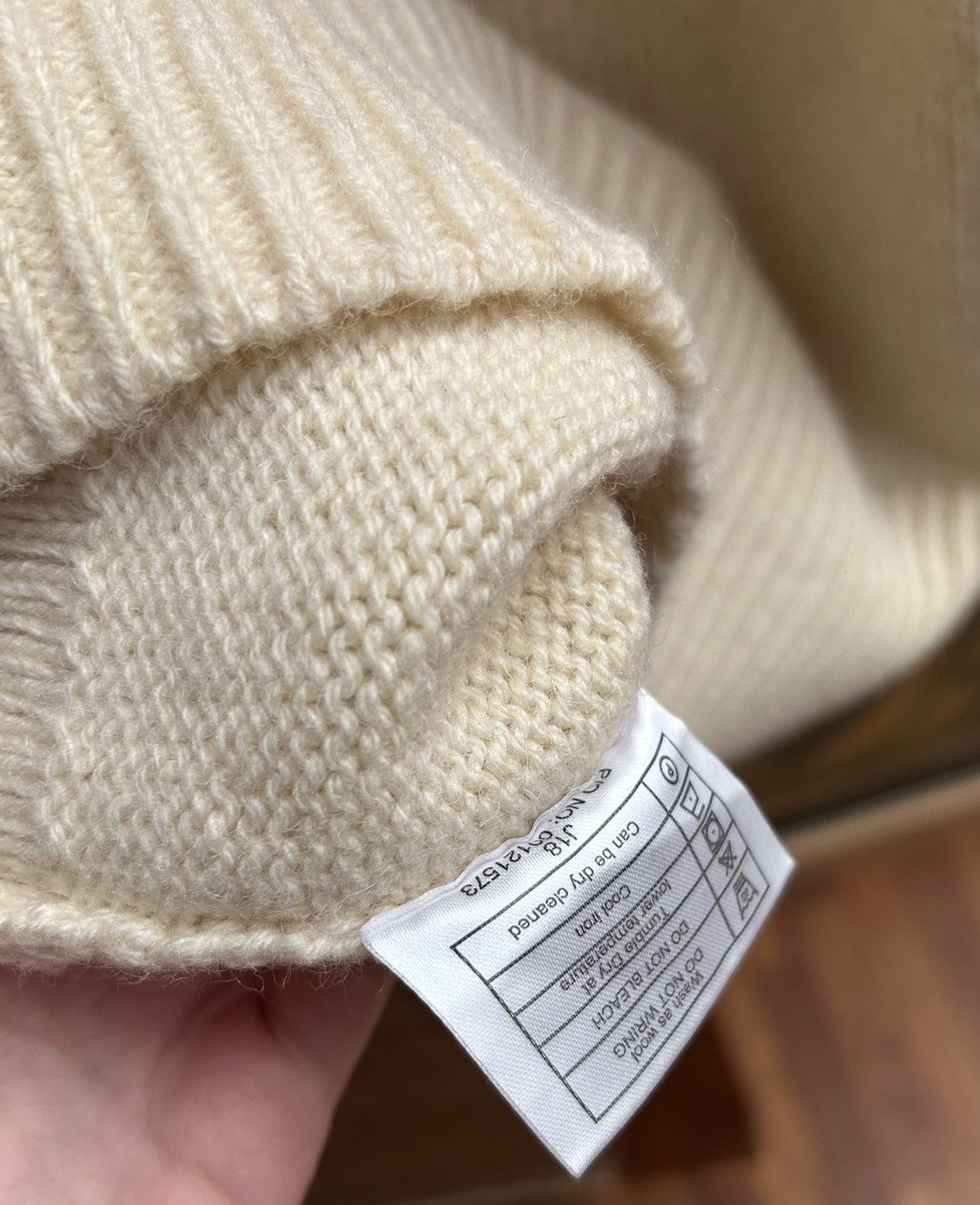 Vintage Vintage Royal Navy Submariner Wool Jumper Turtle Neck Ecru Size US M / EU 48-50 / 2 - 9 Thumbnail