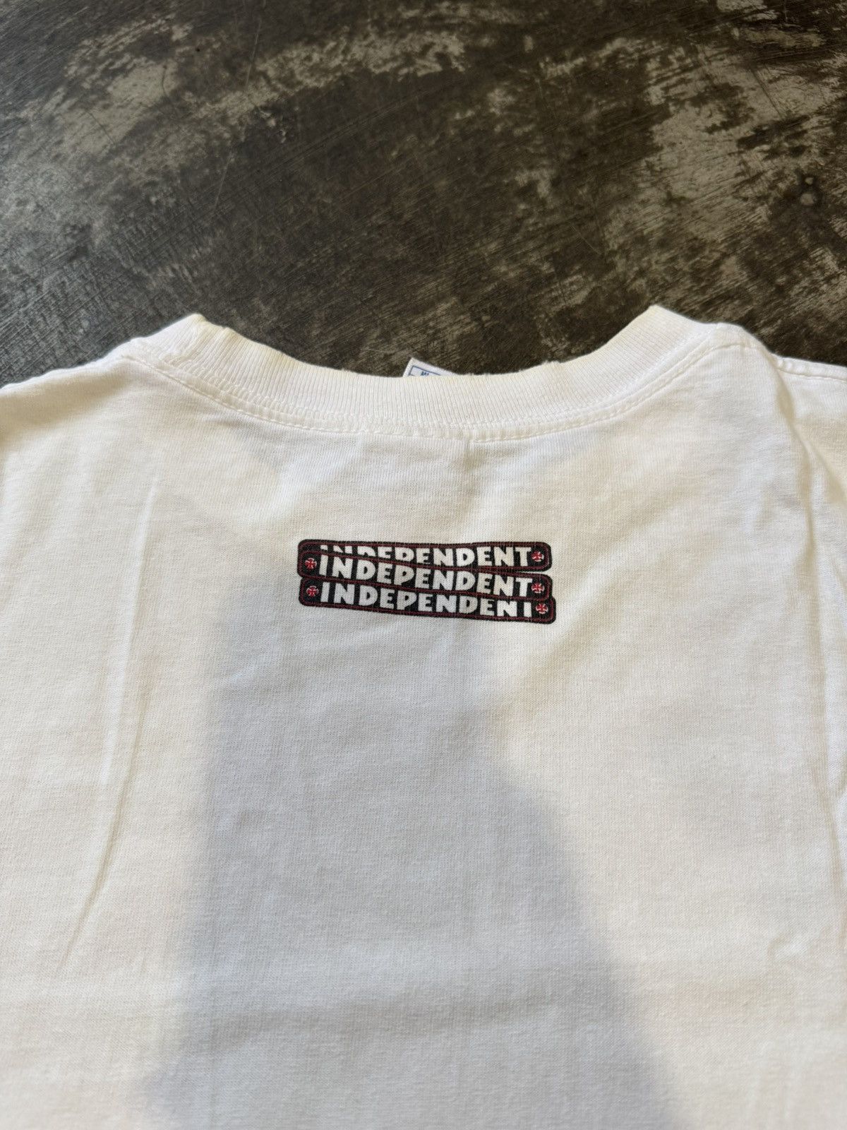 Welcome Skateboards VINTAGE INDEPENDENT TRUCK SKATEBOARDING T SHIRT Size US M / EU 48-50 / 2 - 5 Thumbnail