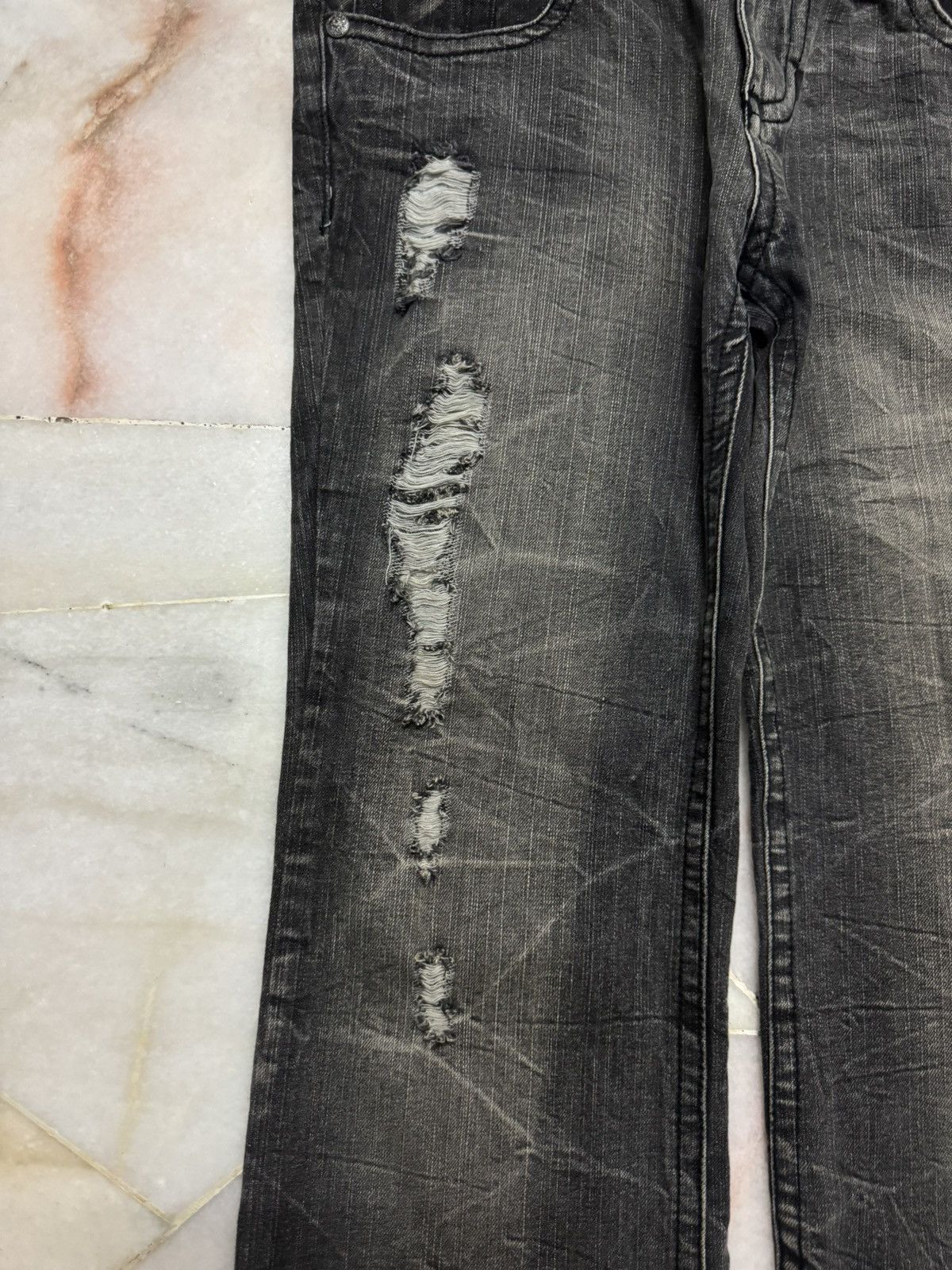 Japanese Brand Japan Mudwash Distress Ripped Thrashed Denim Size US 33 - 5 Thumbnail