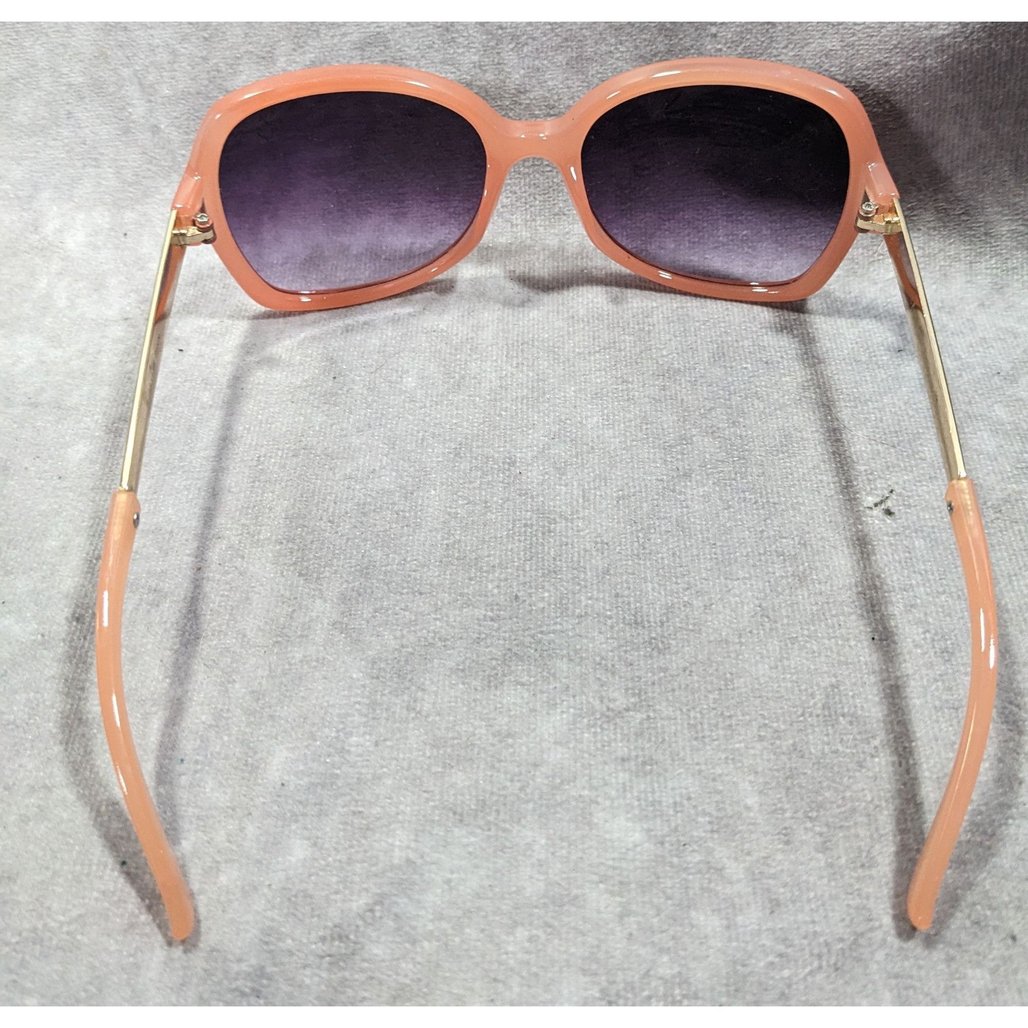 Betsey Johnson Betsey Johnson Fairycore Floral And Peach Sunglasses Size ONE SIZE - 6 Thumbnail
