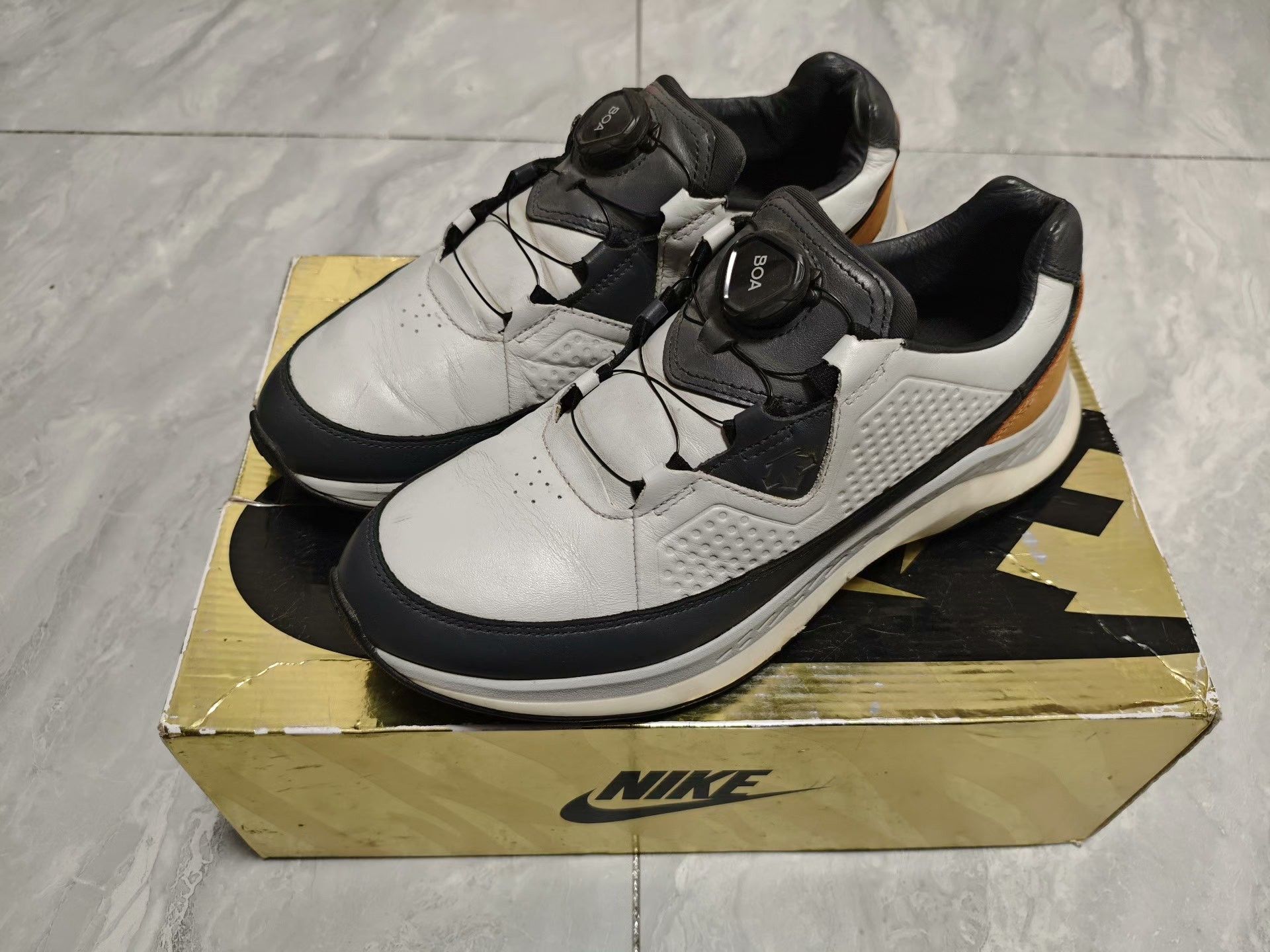 Descente Descente Breathable Gray Lowtop Sneakers 9 Men Size US 9 / EU 42 - 1 Thumbnail