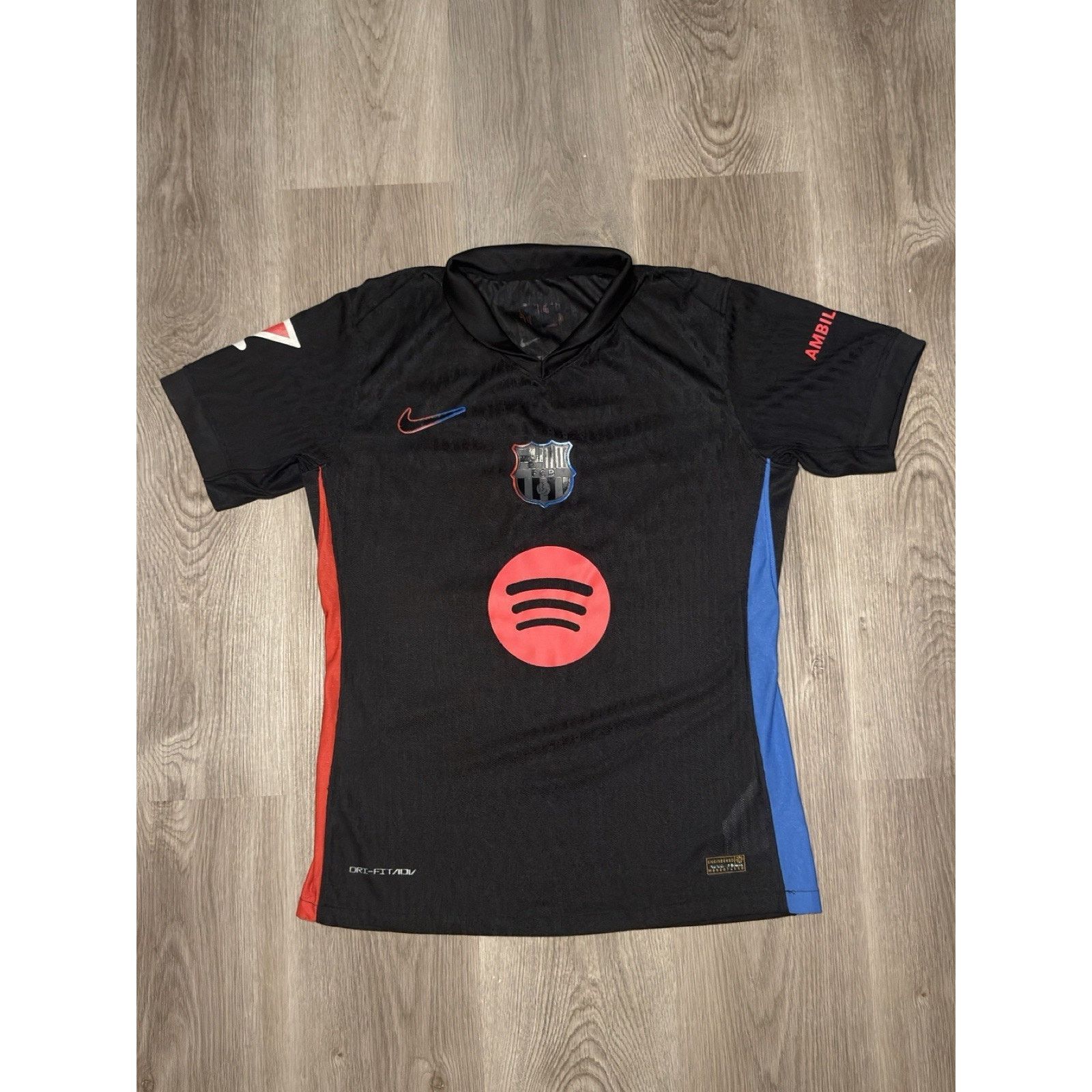 Nike Nike Barcelona 24/25 Away Jersey Medium Lamine Yamal (J19) Size US L / EU 52-54 / 3 - 1 Thumbnail