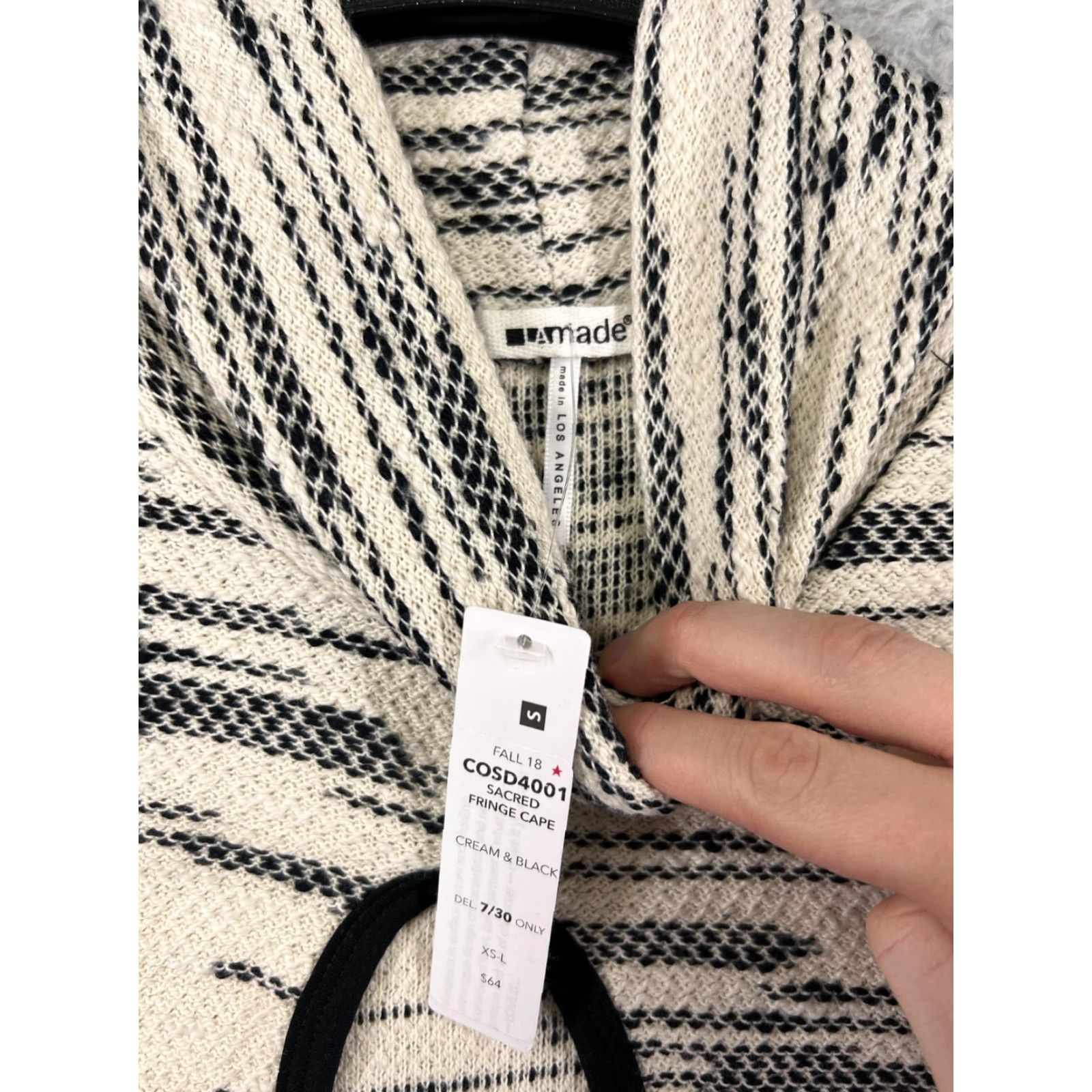 Vintage VINTAGE La Made Shirt Womens Small Beige Black Stripe Blouse Cape 100% Cotton Sleeveless Size S / US 4 / IT 40 - 3 Thumbnail