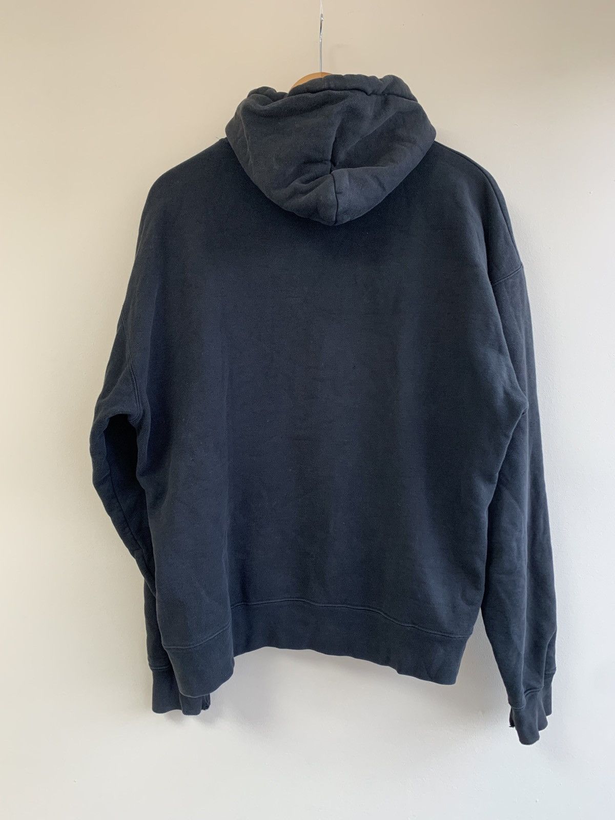 Carhartt Vintage 90s Carhartt Star Tag Black Hoodie Faded Men’s Size US L / EU 52-54 / 3 - 10 Thumbnail