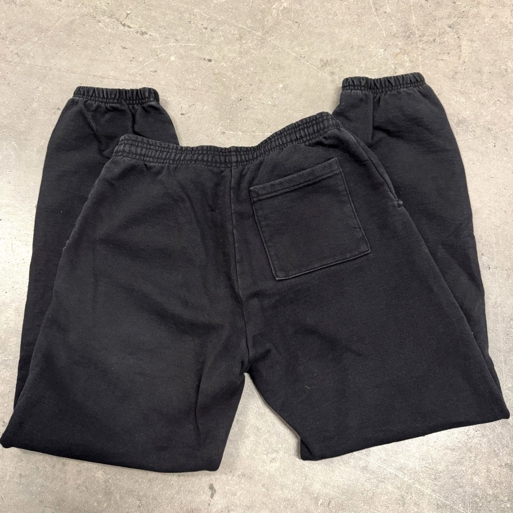 Vintage VINTAGE Lost Souls Black Embroidered Heavy Streetwear Jogger Sweatpant M Mens Black Jogger M Size US 31 - 2 Thumbnail