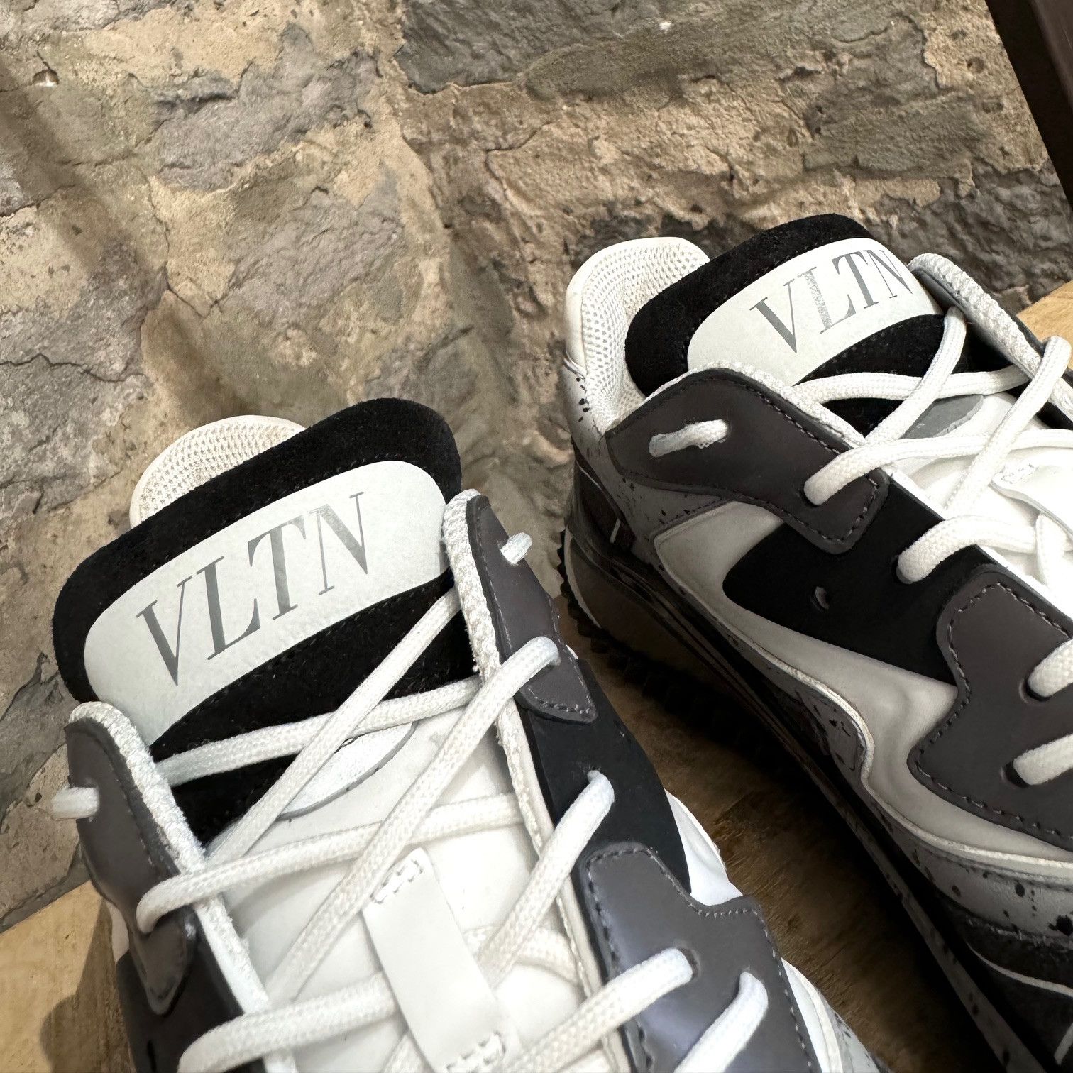 Valentino Valentino VLTN Wade Runner Black White Grey Sneakers Size US 7 / EU 40 - 5 Thumbnail