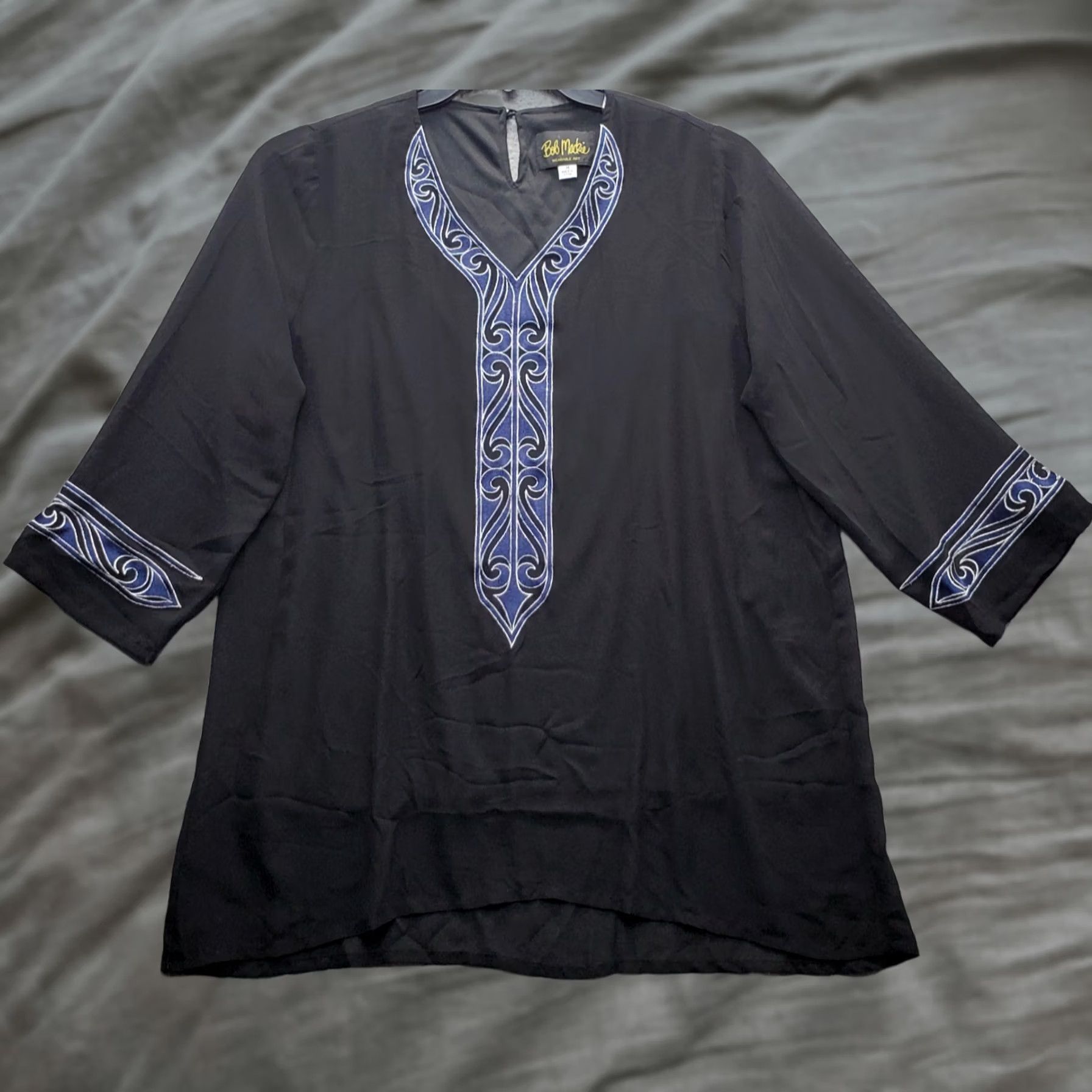 Bob Mackie Bob Mackie Tunic Tops Womens Size M Black Lined Embroidered 3/4 Sleeve V Neck Blouse Size M / US 6-8 / IT 42-44 - 1 Thumbnail