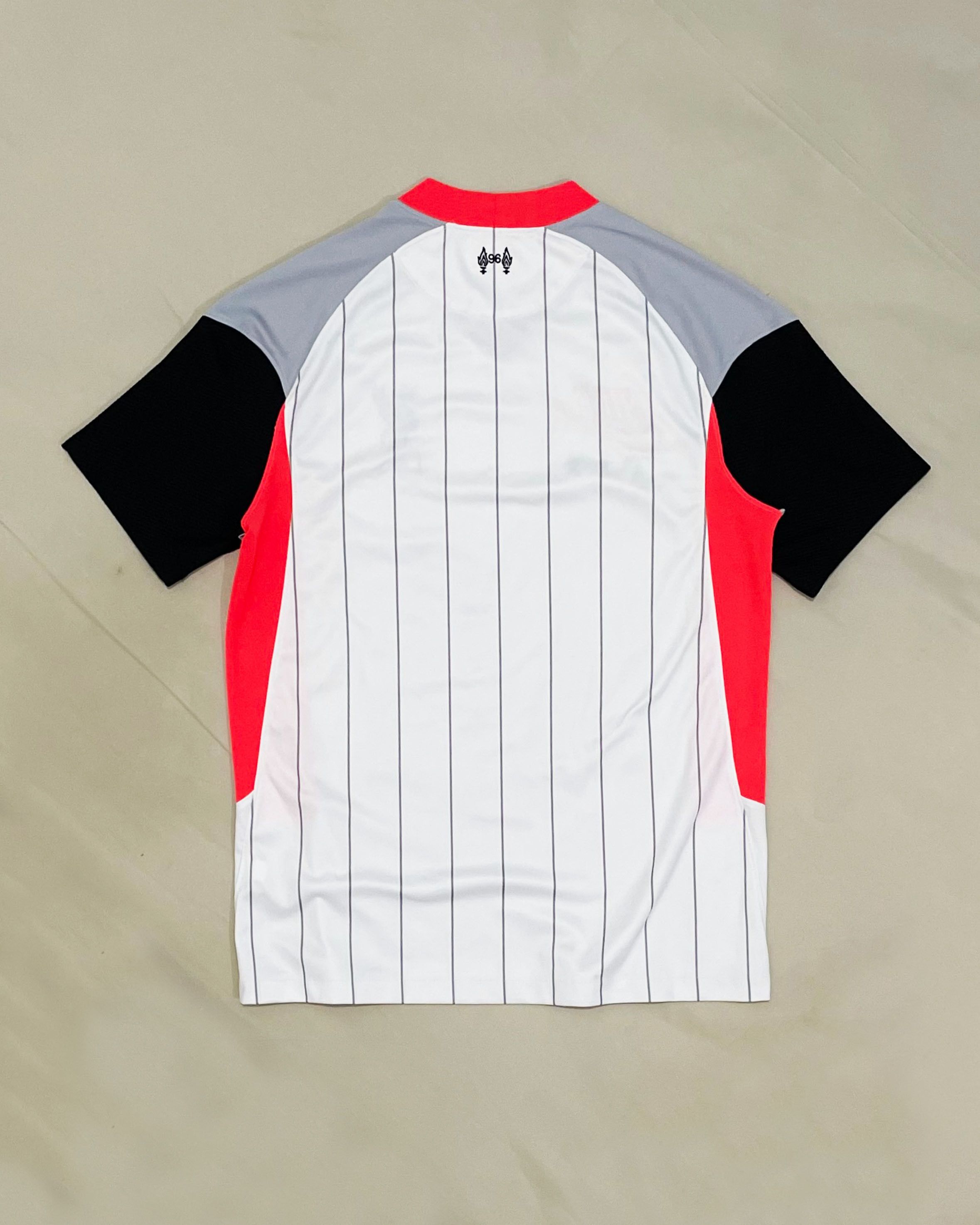 Nike Liverpool Nike Air Max Stadium Jersey 2021 Size US M / EU 48-50 / 2 - 2 Thumbnail