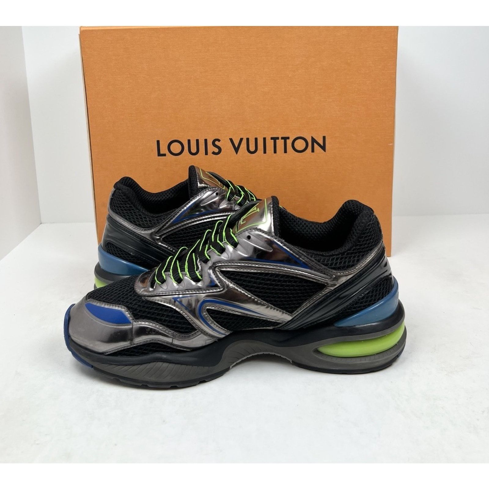 Louis Vuitton Size 6.5LV/7.5US - Louis Vuitton LV Trail Patent Leather Size US 7.5 / EU 40-41 - 5 Thumbnail
