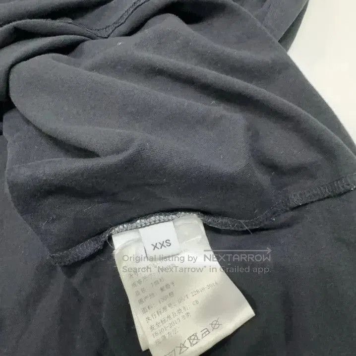 Givenchy Givenchy Solid Cracked Logo Crew Neck Short-Sleeve T-Shirt. Size US XXS / EU 40 - 3 Thumbnail