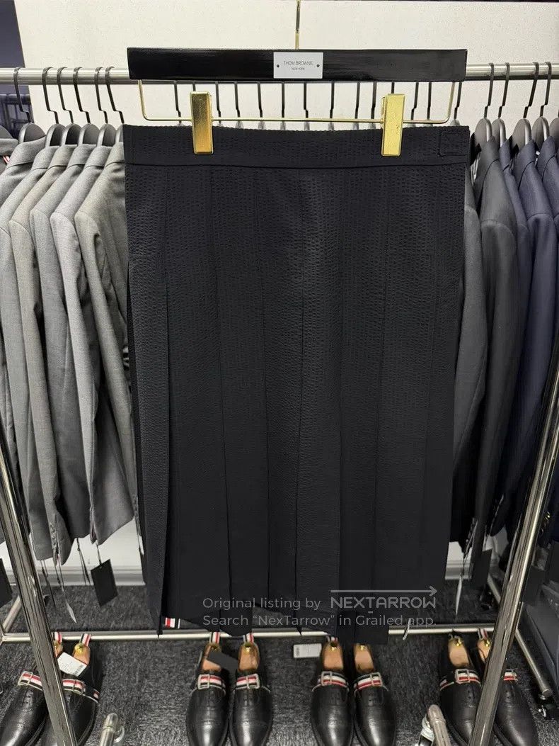 Other Thom Browne accordion pleated skirt Size 26" / US 2 / IT 38 - 1 Thumbnail