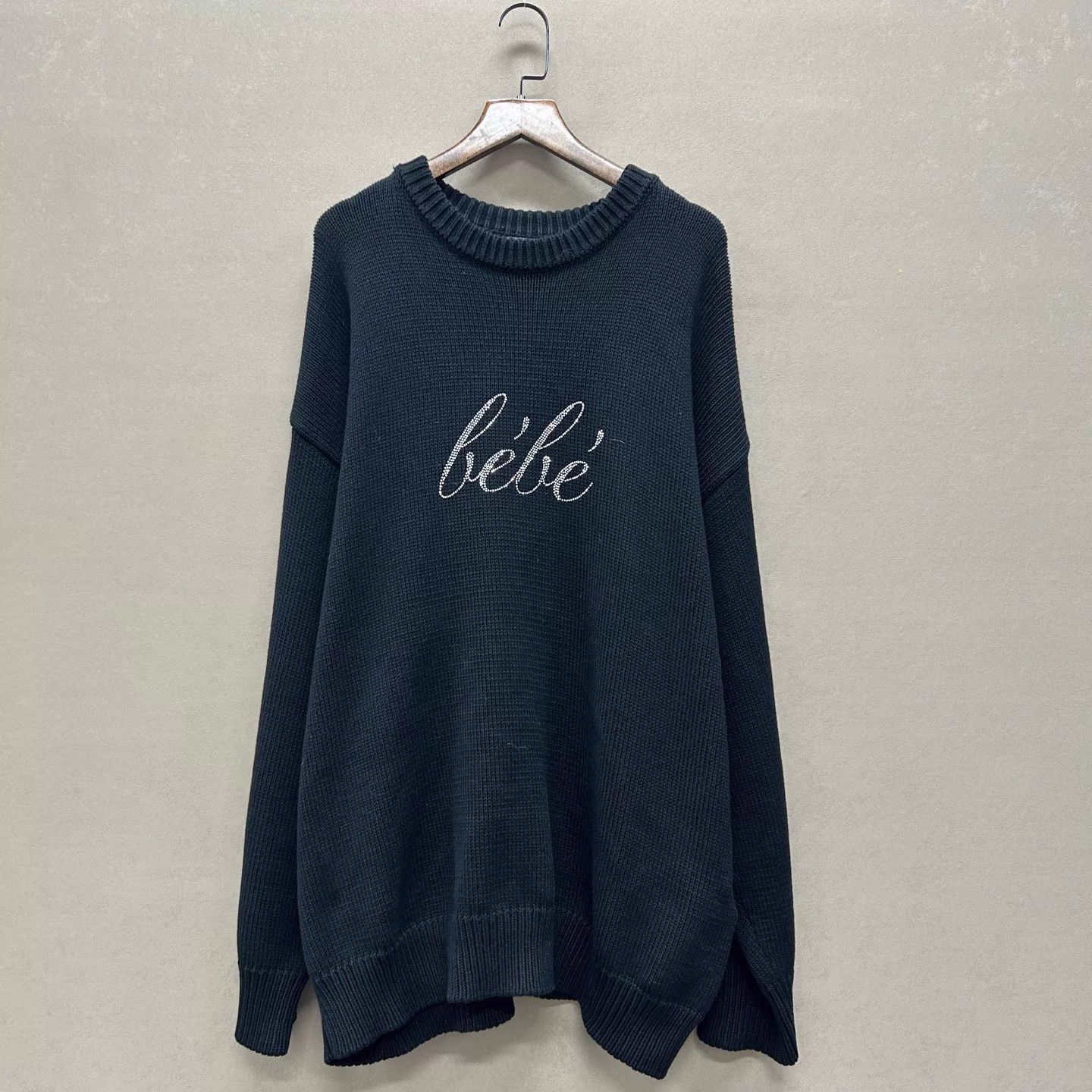 Balenciaga Balenciaga Black Logo Crystal Crewneck Knit Sweater L Size L / US 10 / IT 46 - 1 Thumbnail