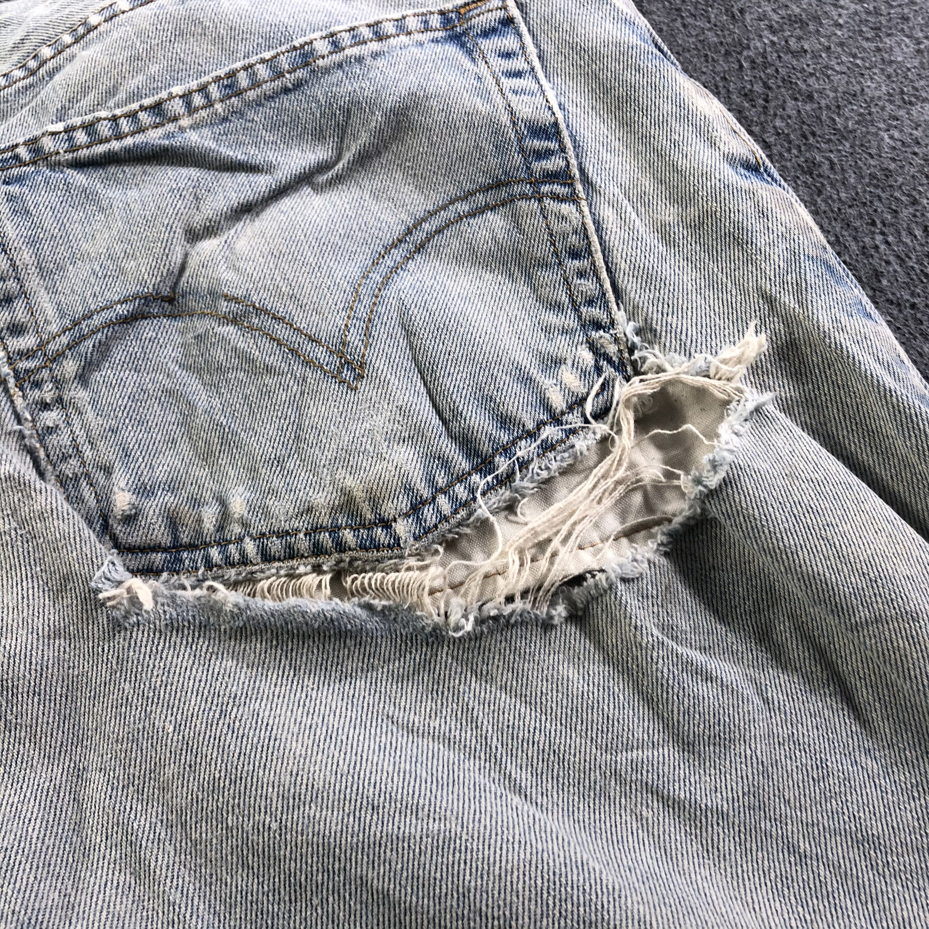 Levi's Vintage Levis 560 Jeans-J3231 Size US 39 - 9 Thumbnail