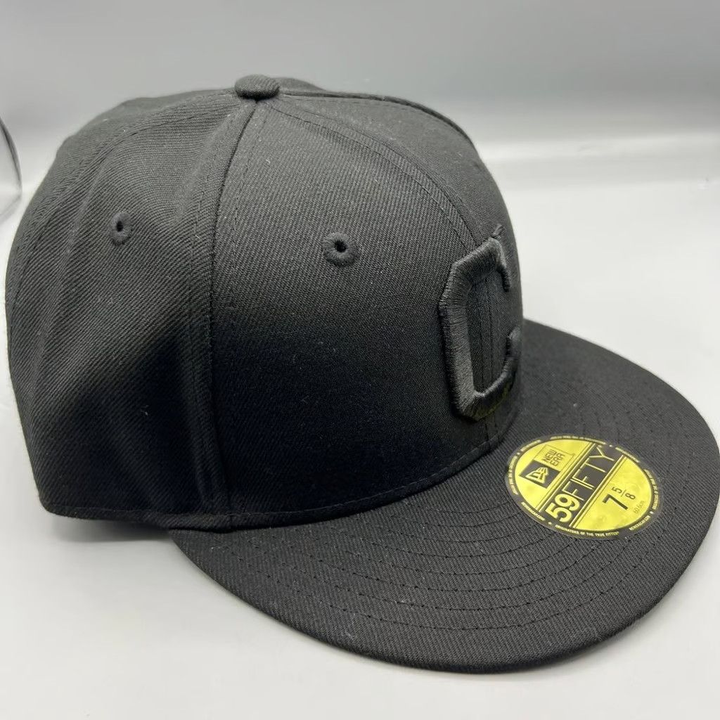 New Era Cleveland Indians Guardians Hat Men 7 5/8 Black Fitted Cap Size ONE SIZE - 3 Thumbnail