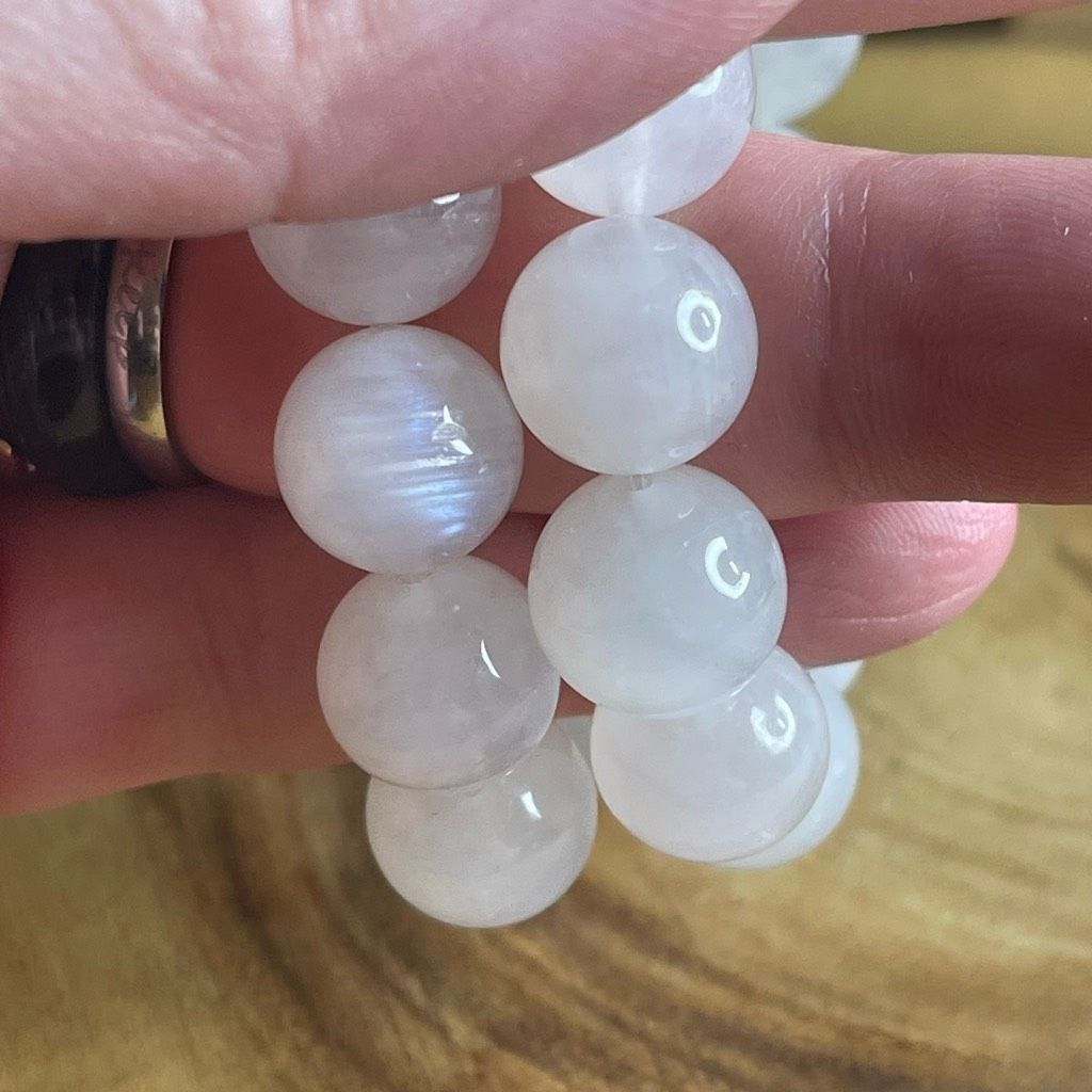 Other White Moonstone beaded bracelet 7” crystal healing beads 8mm blue flash Size ONE SIZE - 10 Thumbnail