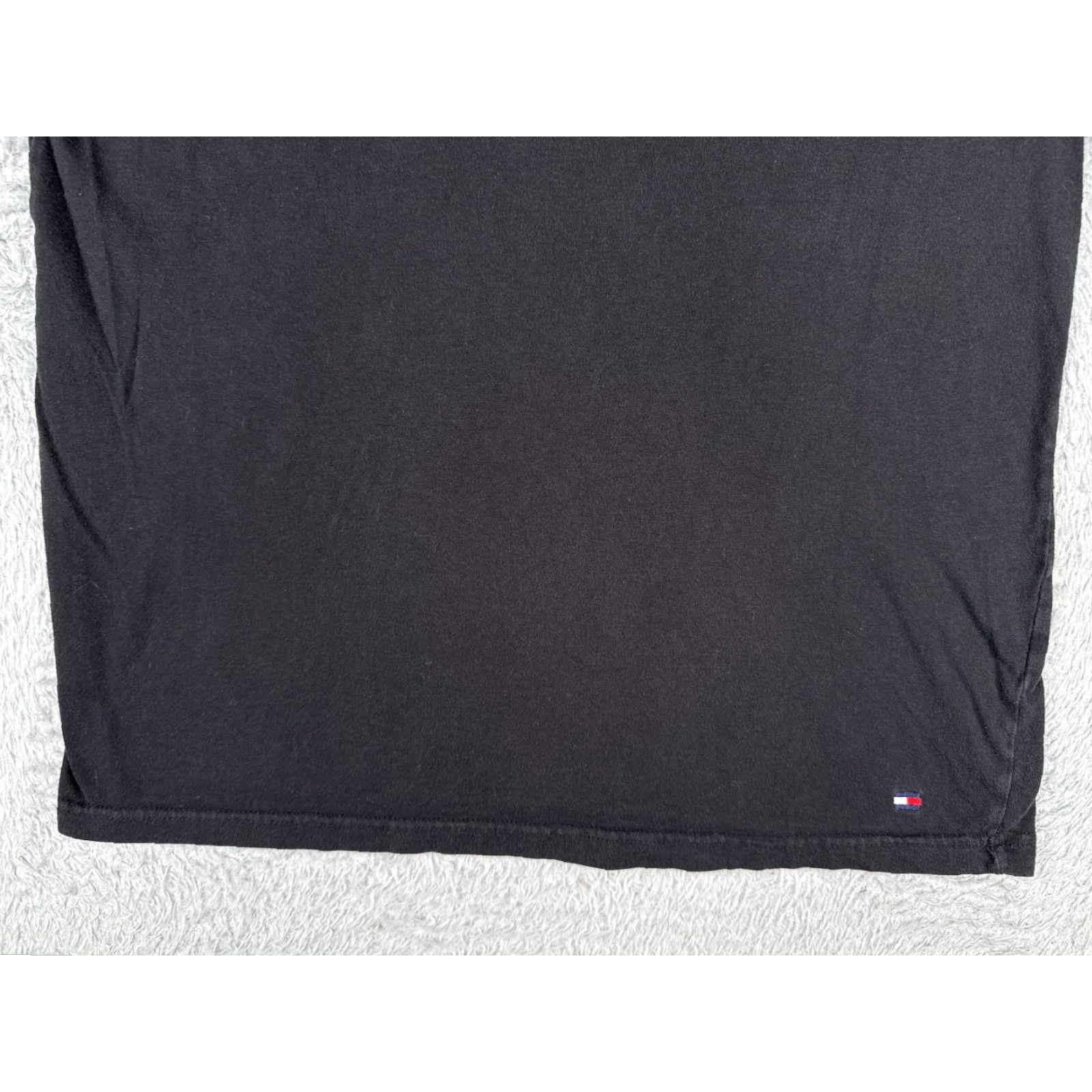 Tommy Hilfiger Tommy Hilfiger Shirt Adult Large Black Short Sleeve Crew Neck Logo T-Shirt Mens Size US L / EU 52-54 / 3 - 5 Thumbnail