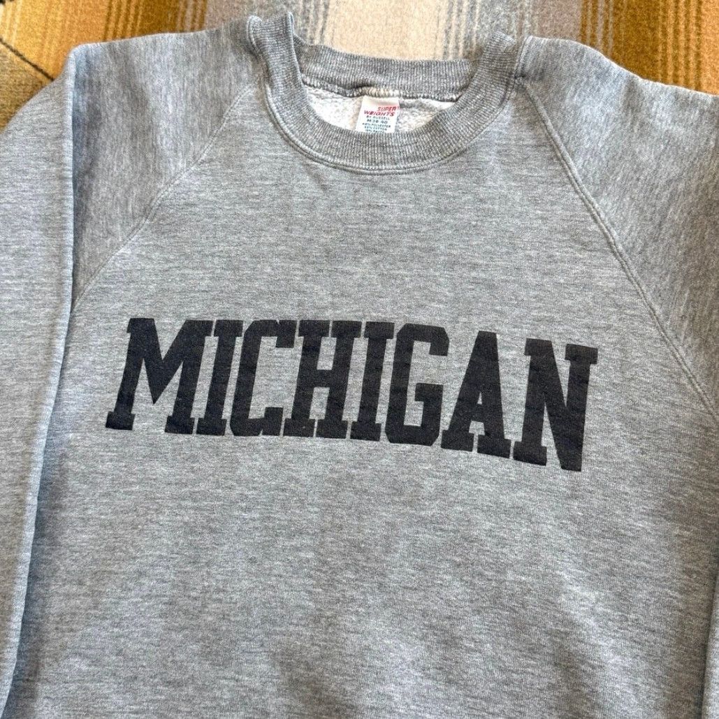 Spell VINTAGE University Of Michigan Spell Out Crewneck Sweatshirt Russell S/M Gray Men Pullover Long Sleeve 80s 90s College Sports Size US M / EU 48-50 / 2 - 2 Thumbnail