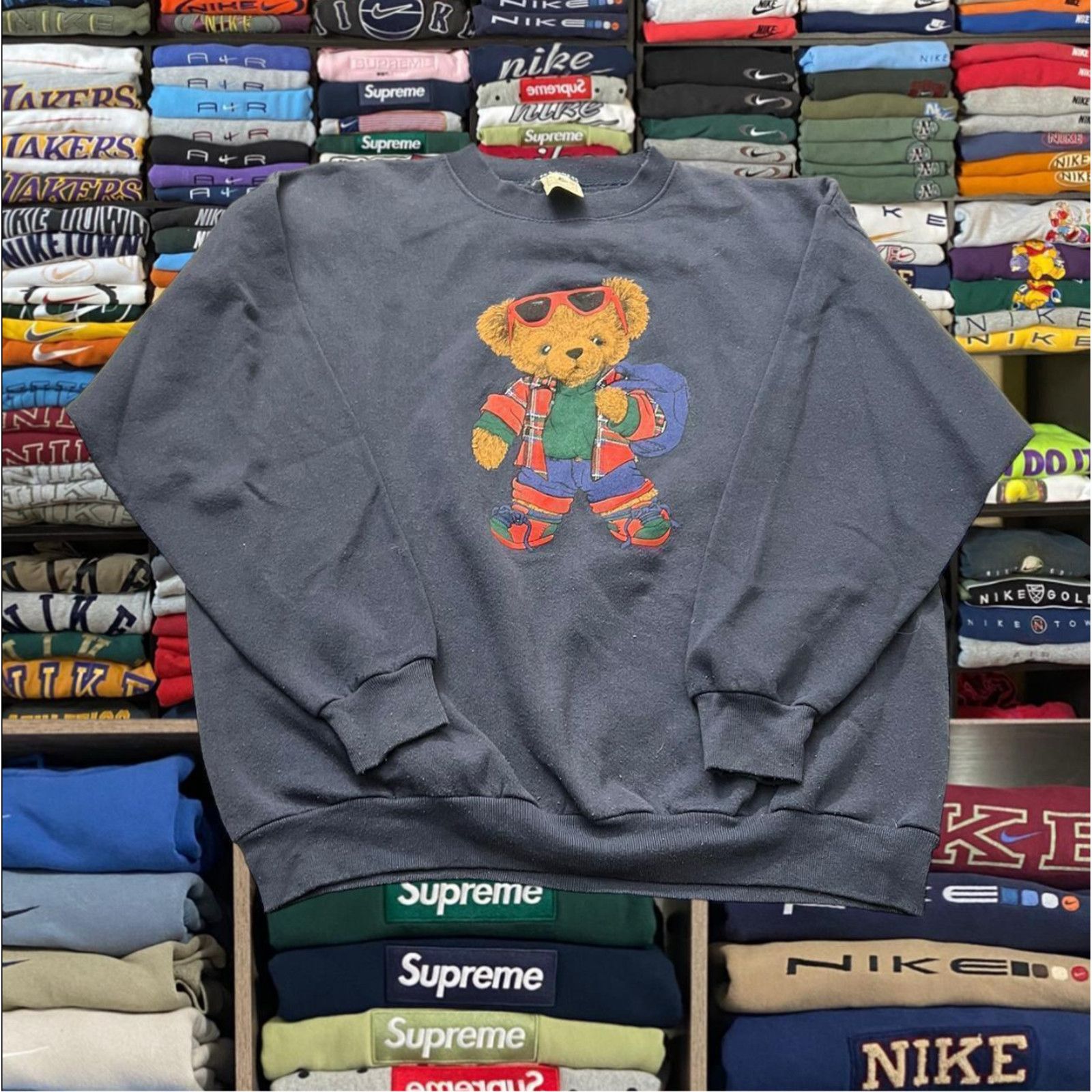 Vintage 90s teddy bear sweater Size L / US 10 / IT 46 - 1 Thumbnail
