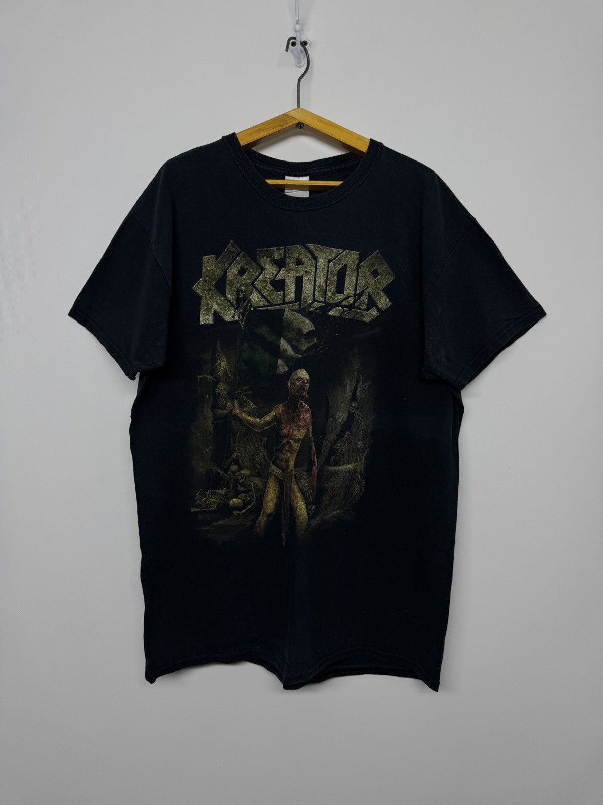 Gildan Vintage Kreator death to the world tour t-shirt Size US L / EU 52-54 / 3 - 1 Thumbnail