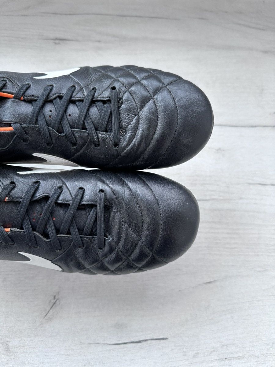 Nike × Vintage Nike Tiempo Legend Leather Rare Soccer Football Cleats Boots Size US 11 / EU 44 - 7 Thumbnail
