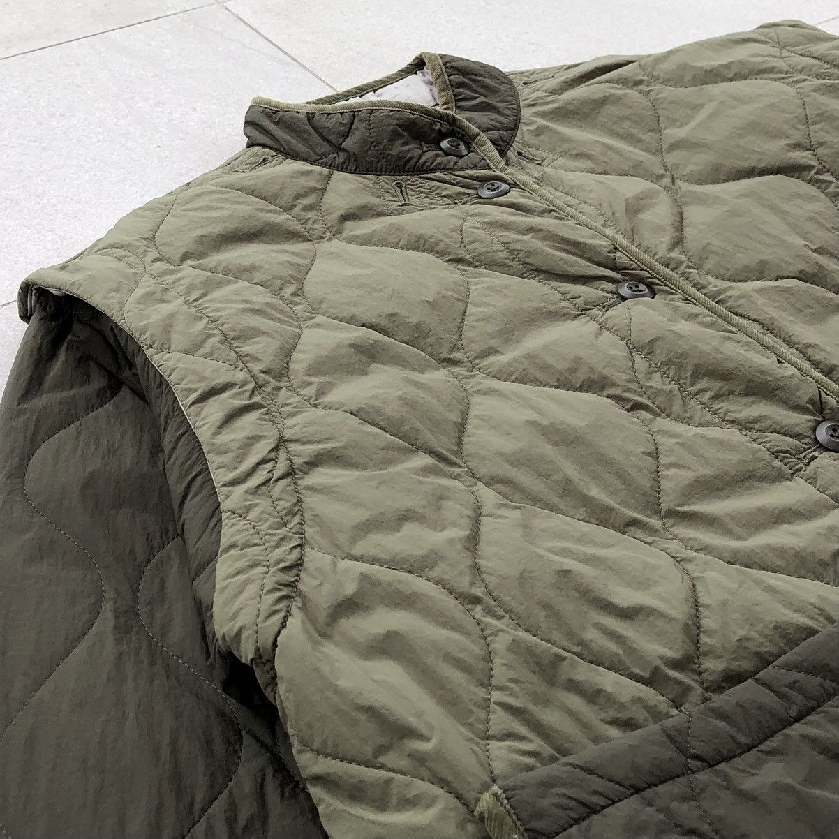 Japanese Brand Japanese Brand Quilted Lightwear Puffer Jacket Olive Green Size US L / EU 52-54 / 3 - 5 Thumbnail