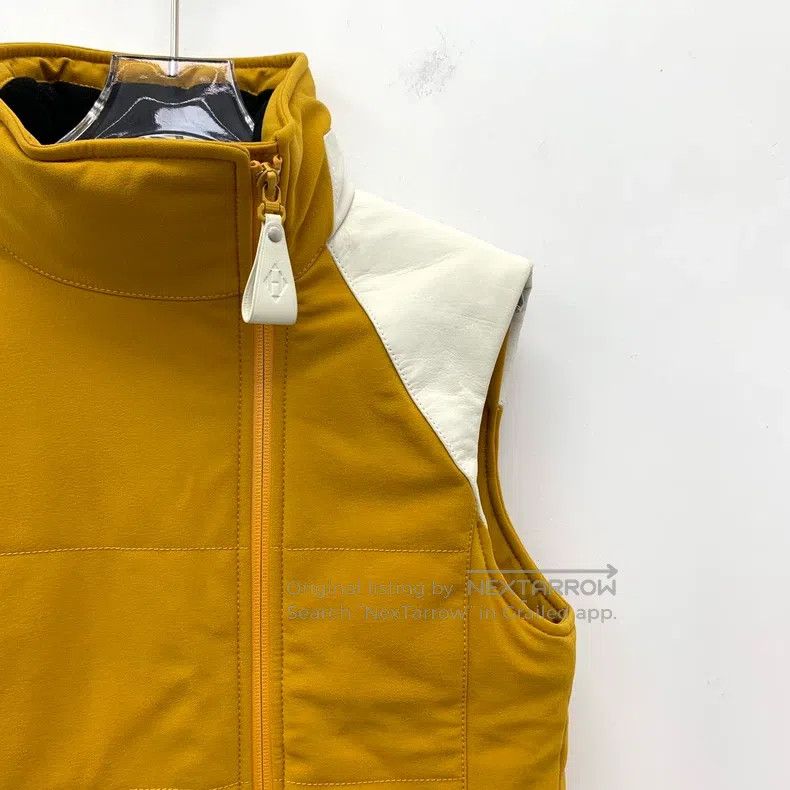 Hermes Hermes Yellow stand collar zipper sleeveless vest coat Size XXS / US 00 / IT 34 - 3 Thumbnail