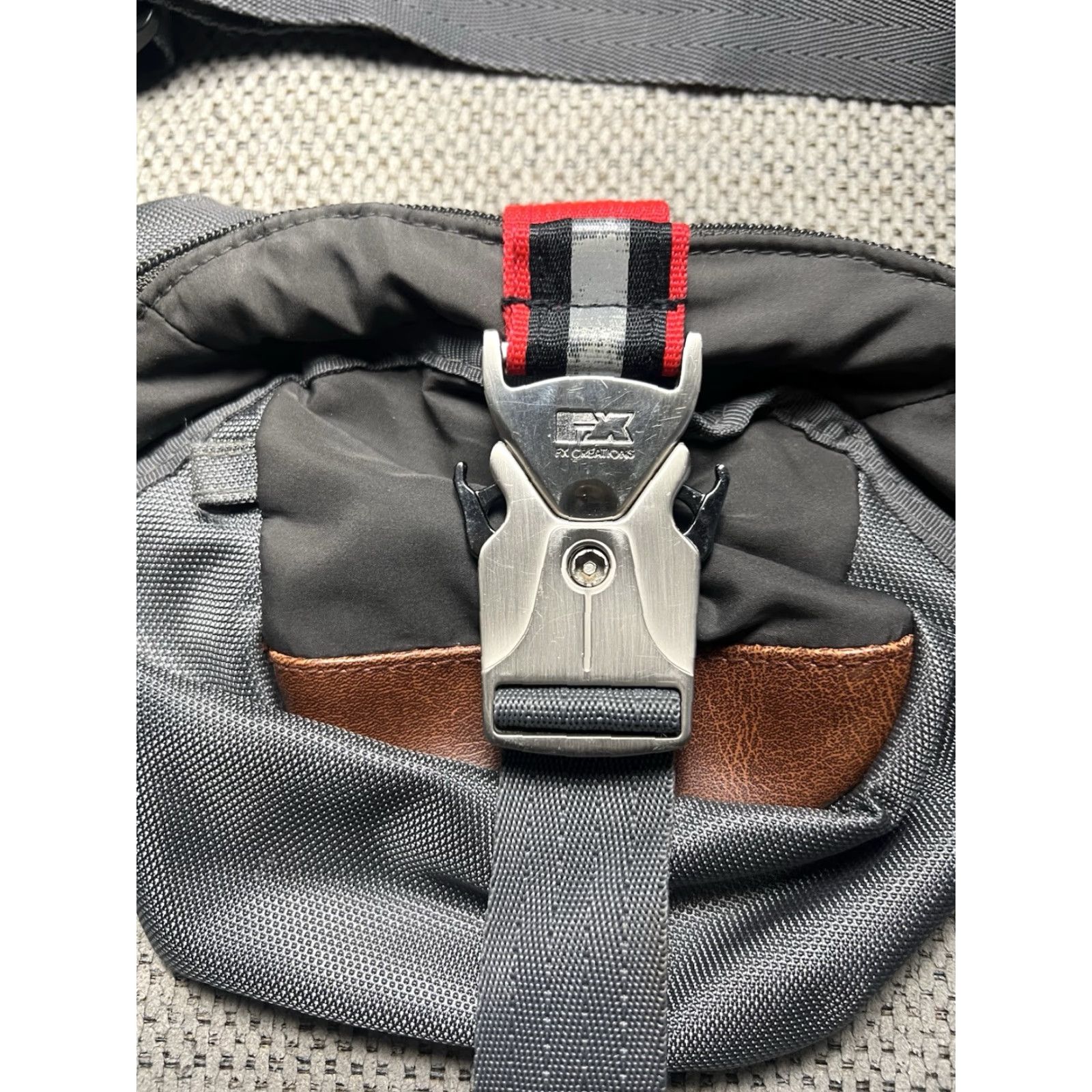Vintage FX Originals Waist Pack Crossbody Fanny Bag Belt Bag Women Gray Nylon 10” wide 6.5” tall Size ONE SIZE - 2 Thumbnail