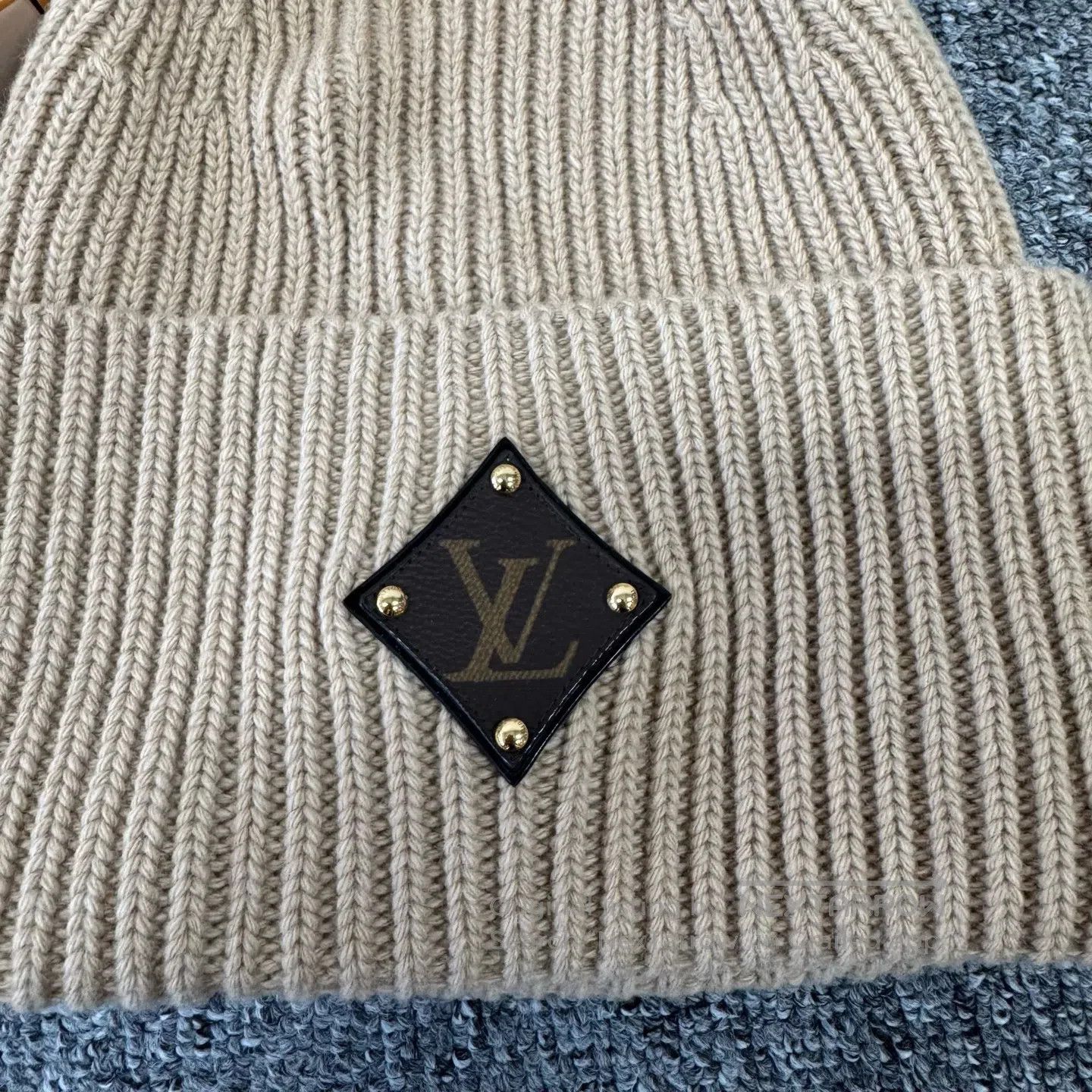 Louis Vuitton Louis Vuitton Leather bag logo; wool knit cold hat| Size ONE SIZE - 2 Thumbnail
