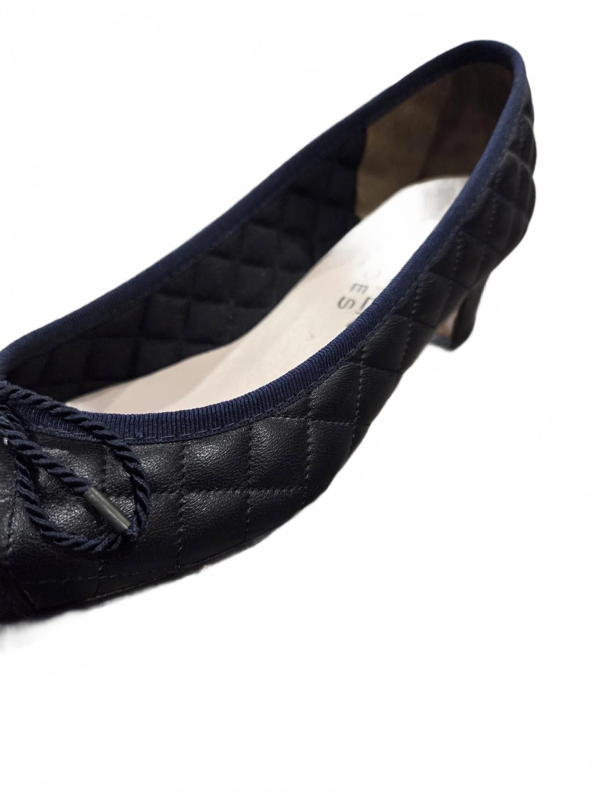 Other Paul Mayer Attitudes Quilted Cap Toe Pump NIB (New) Size US 7.5 / IT 37.5 - 8 Thumbnail