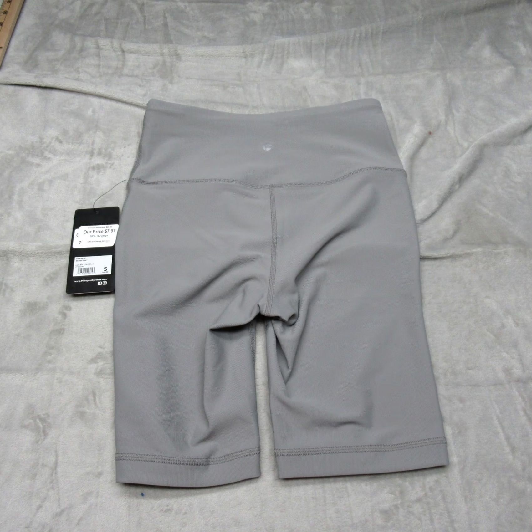 Vintage 90 Degree by Reflex Biker Shorts Womens Small Gray Lux Rib Everyday 9" Moisture Wicking Stretch Elastic Waist Shaping Athletic 9 in Inseam Size 28" / US 6 / IT 42 - 2 Thumbnail