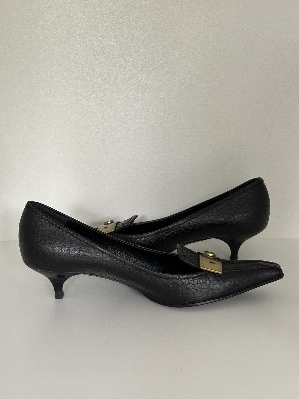 Designer × Prada Prada leather black pumps lock Size US 6.5 / IT 36.5 - 5 Thumbnail