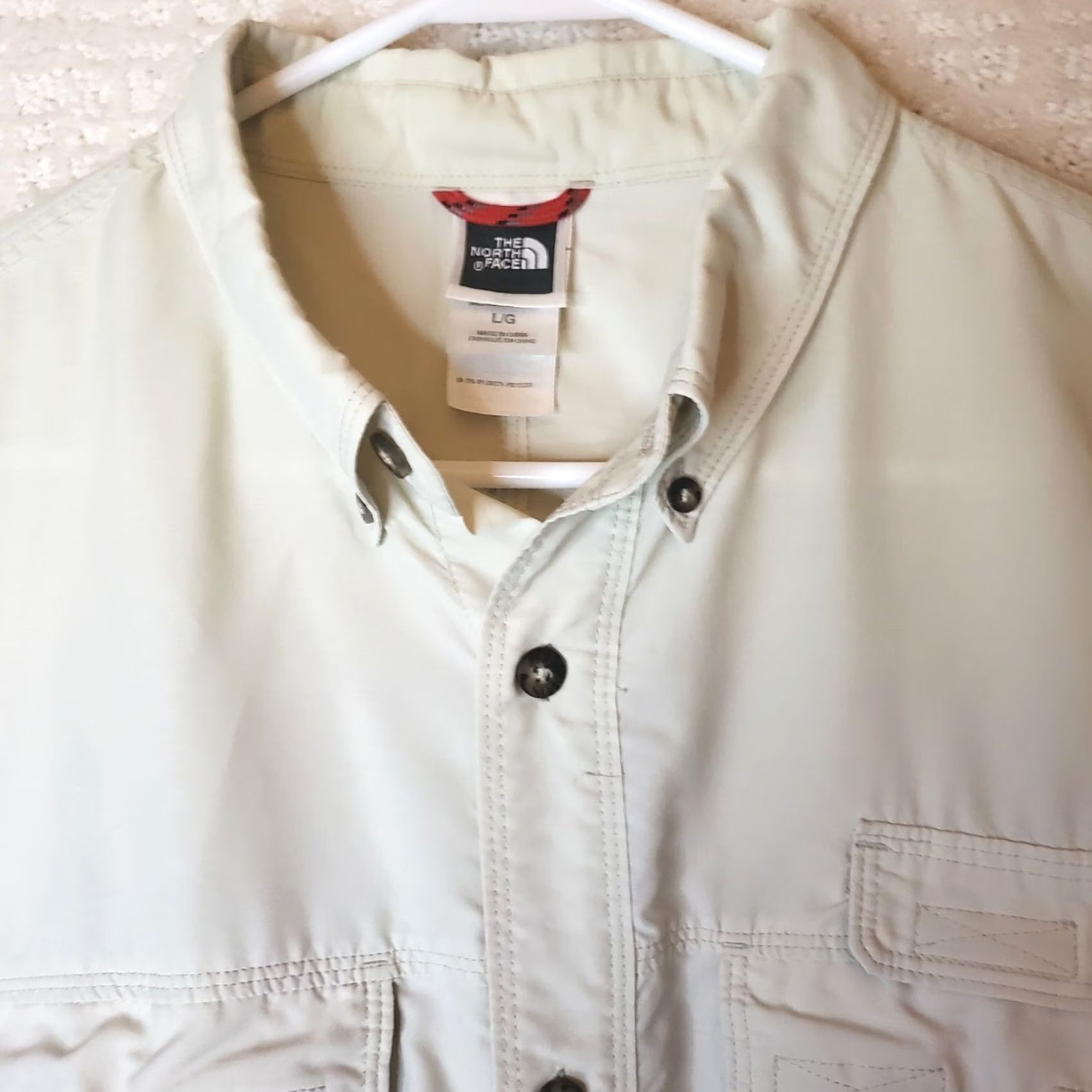 The North Face The North Face Shirt Beige Buttons Front L Long Sleeve Nylon Pockets Casual Workwear Beiges? Size US L / EU 52-54 / 3 - 6 Thumbnail