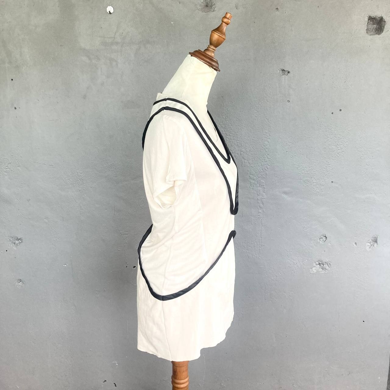 Issey Miyake 2010 Ready-To-Wear Fall Collection Piping Top Size S / US 4 / IT 40 - 3 Thumbnail