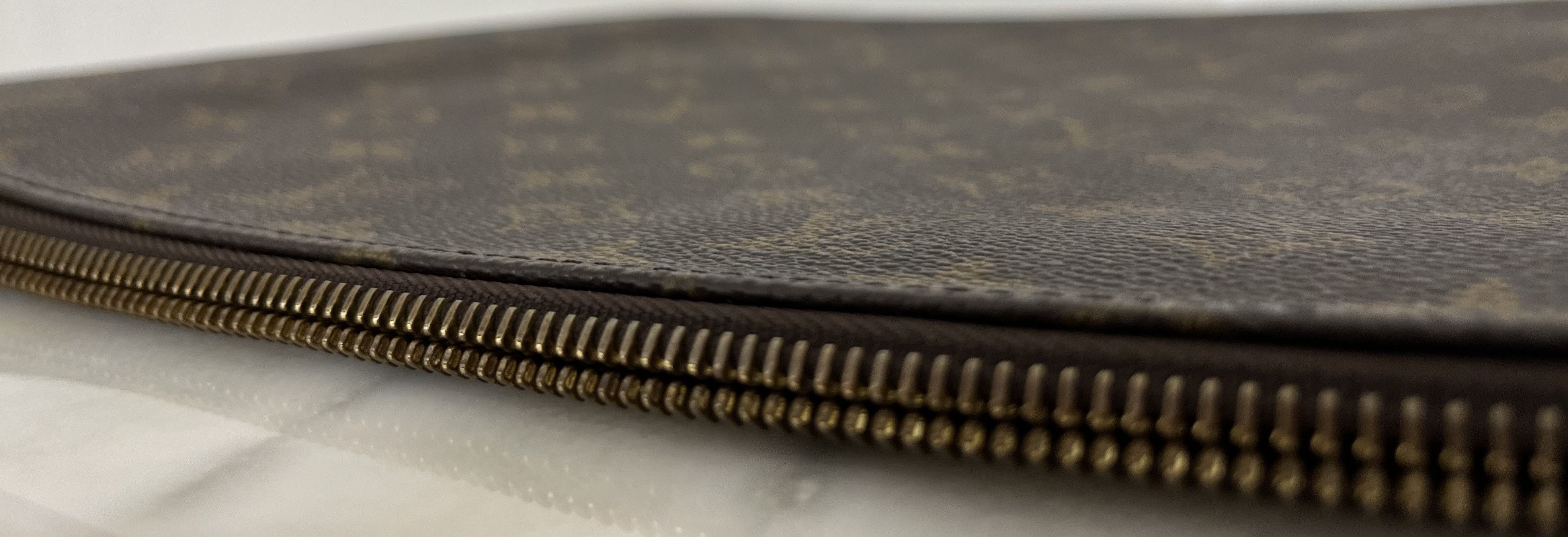 Louis Vuitton Louis Vuitton Vintage Monogram Document Holder Size ONE SIZE - 5 Thumbnail